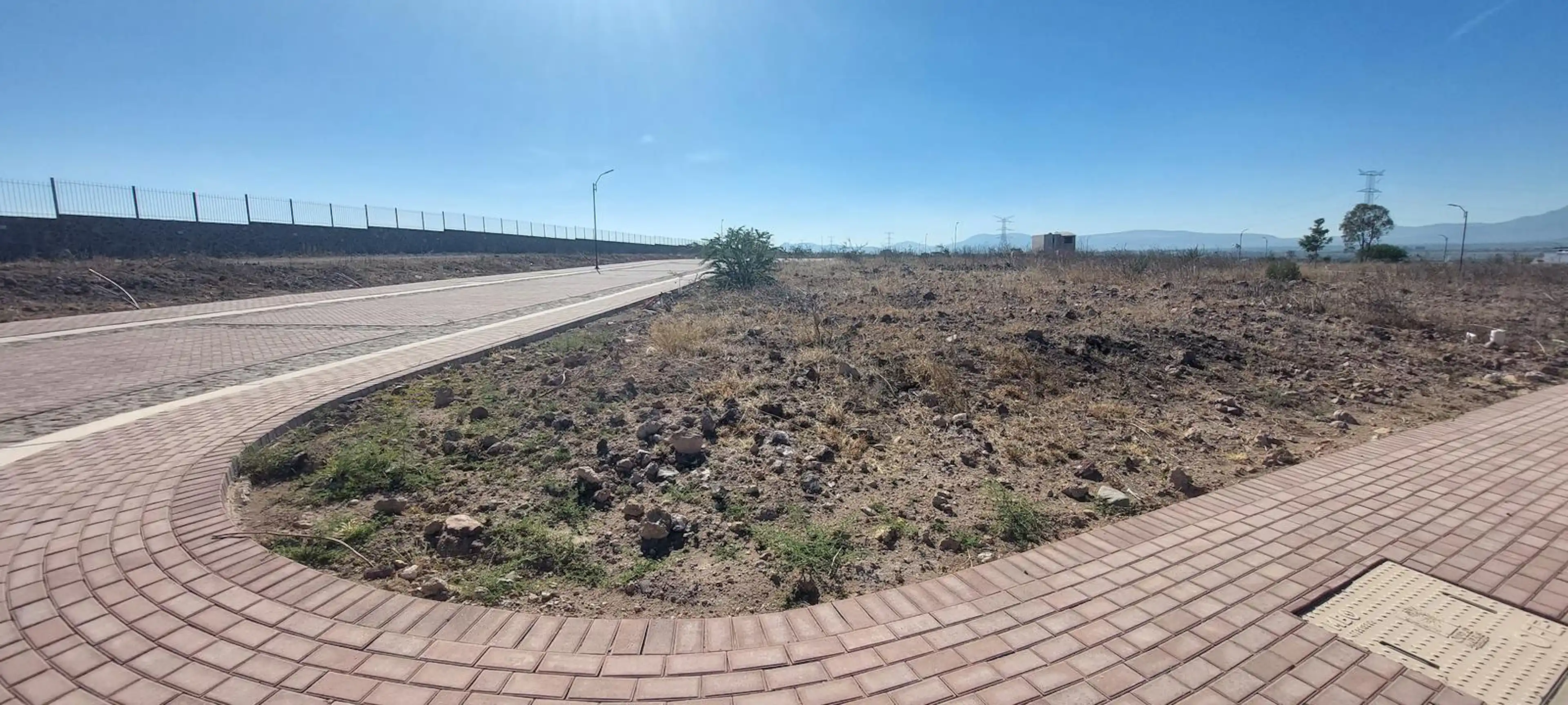 Terreno en privada con amenidades a 20 min del centro de Querétaro