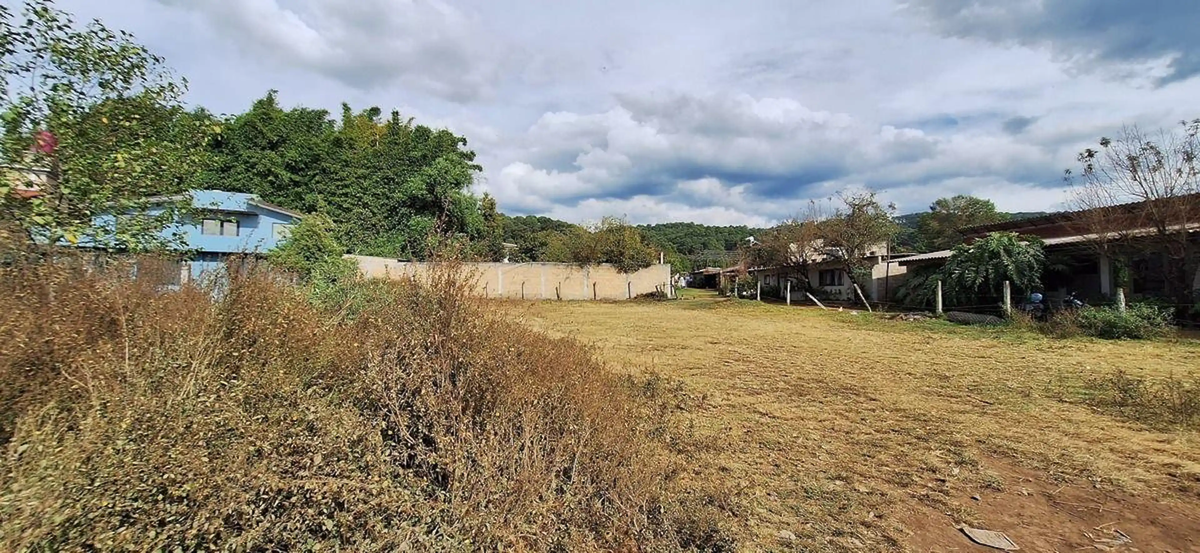 Terreno plano en venta en Acatitlán, a 2 minutos de la UMA