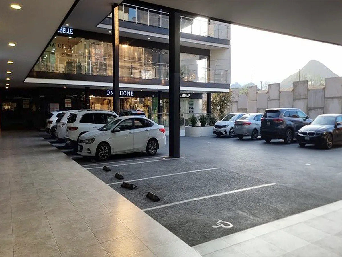 Local Comercial Spot2