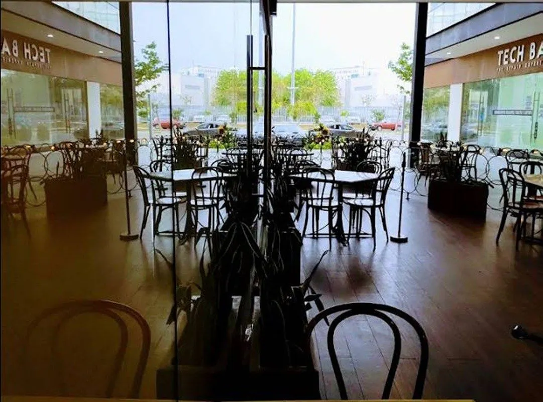 Local Comercial Spot2
