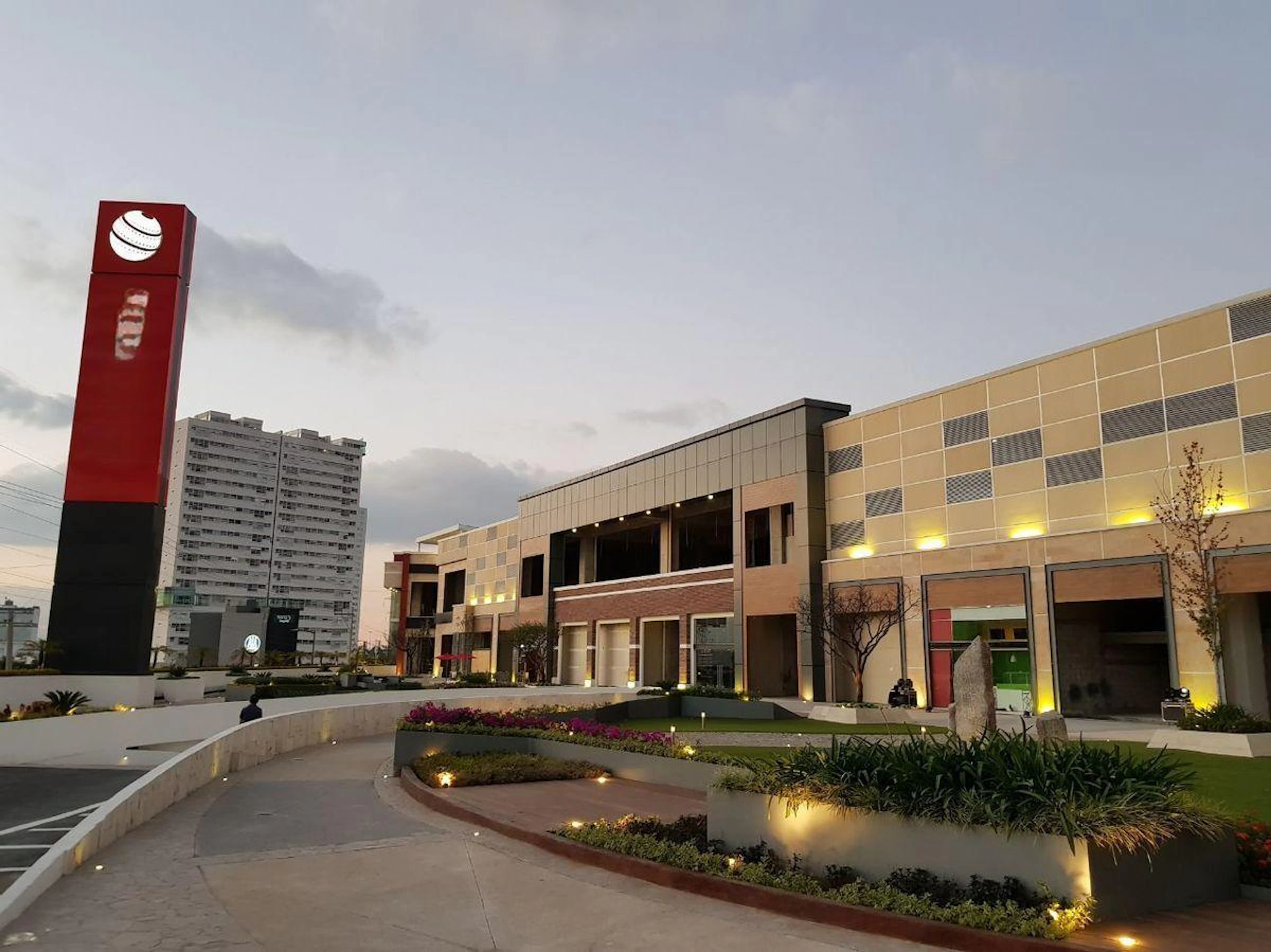 Local Comercial Spot2