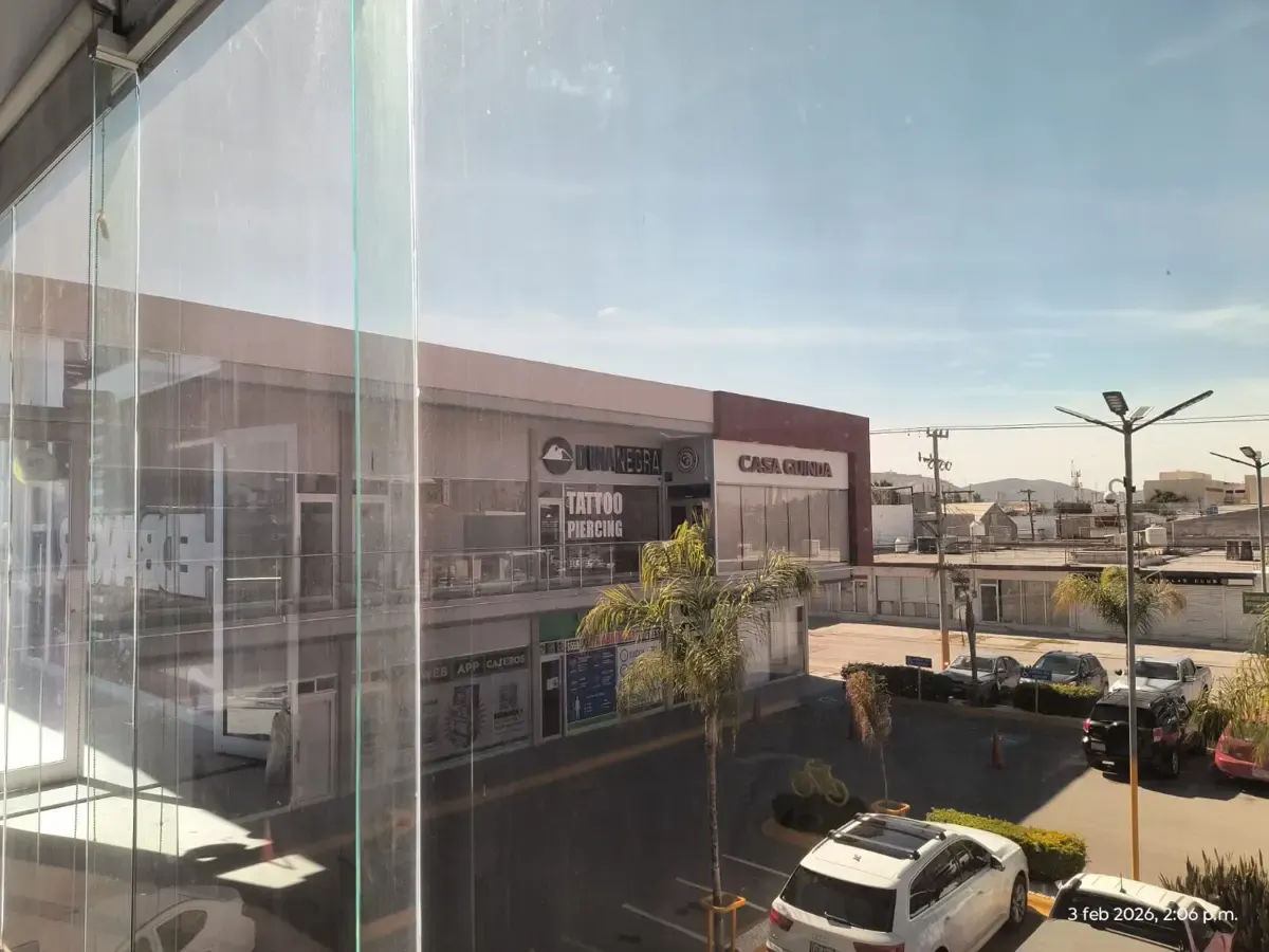 Local Comercial Spot2