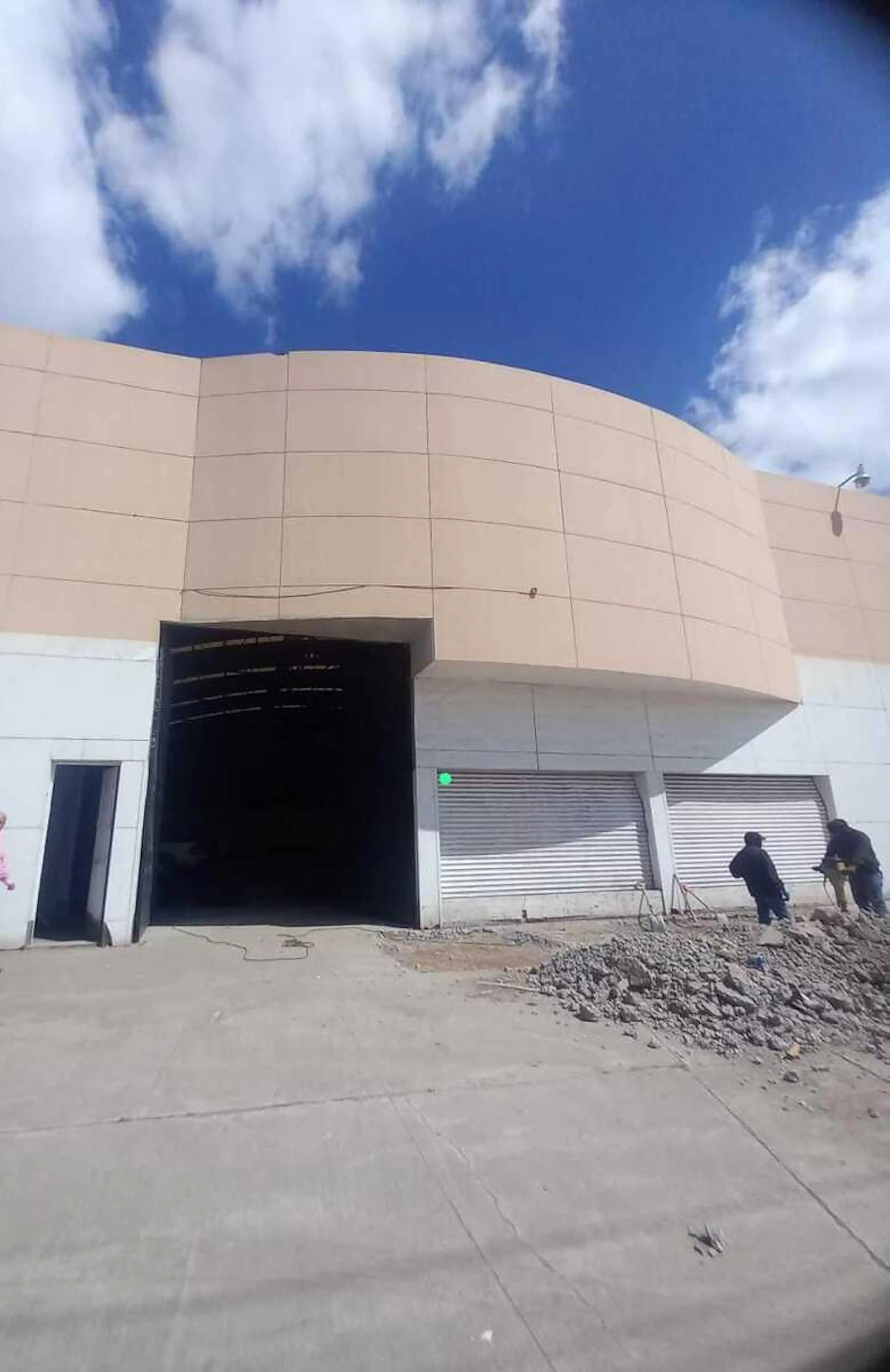 Bodega En Renta – Avenida Universidad, Colonia Banti En S Juan Del Río Querétaro
