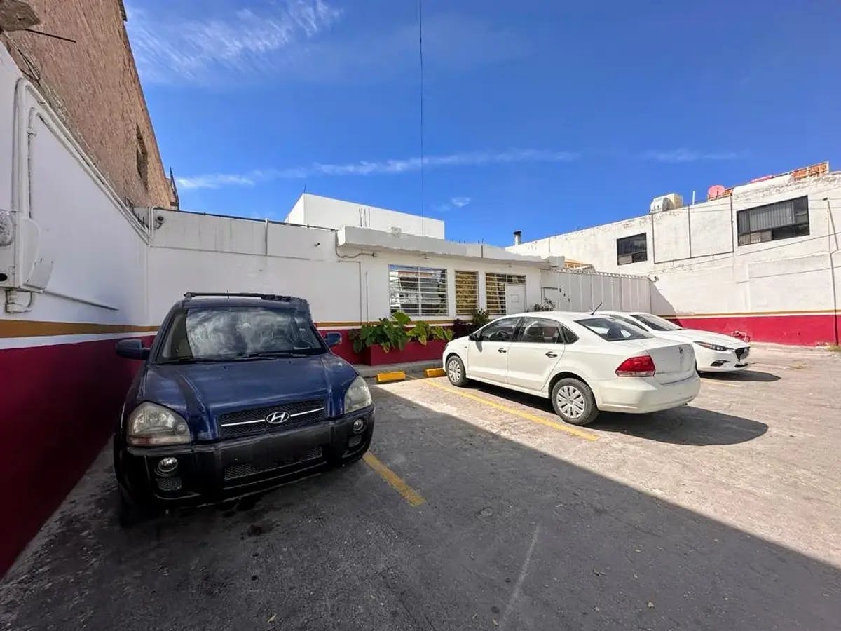 Local Comercial Spot2