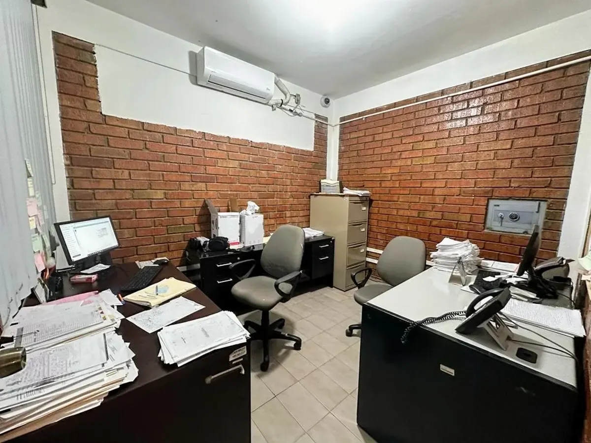 Local Comercial Spot2