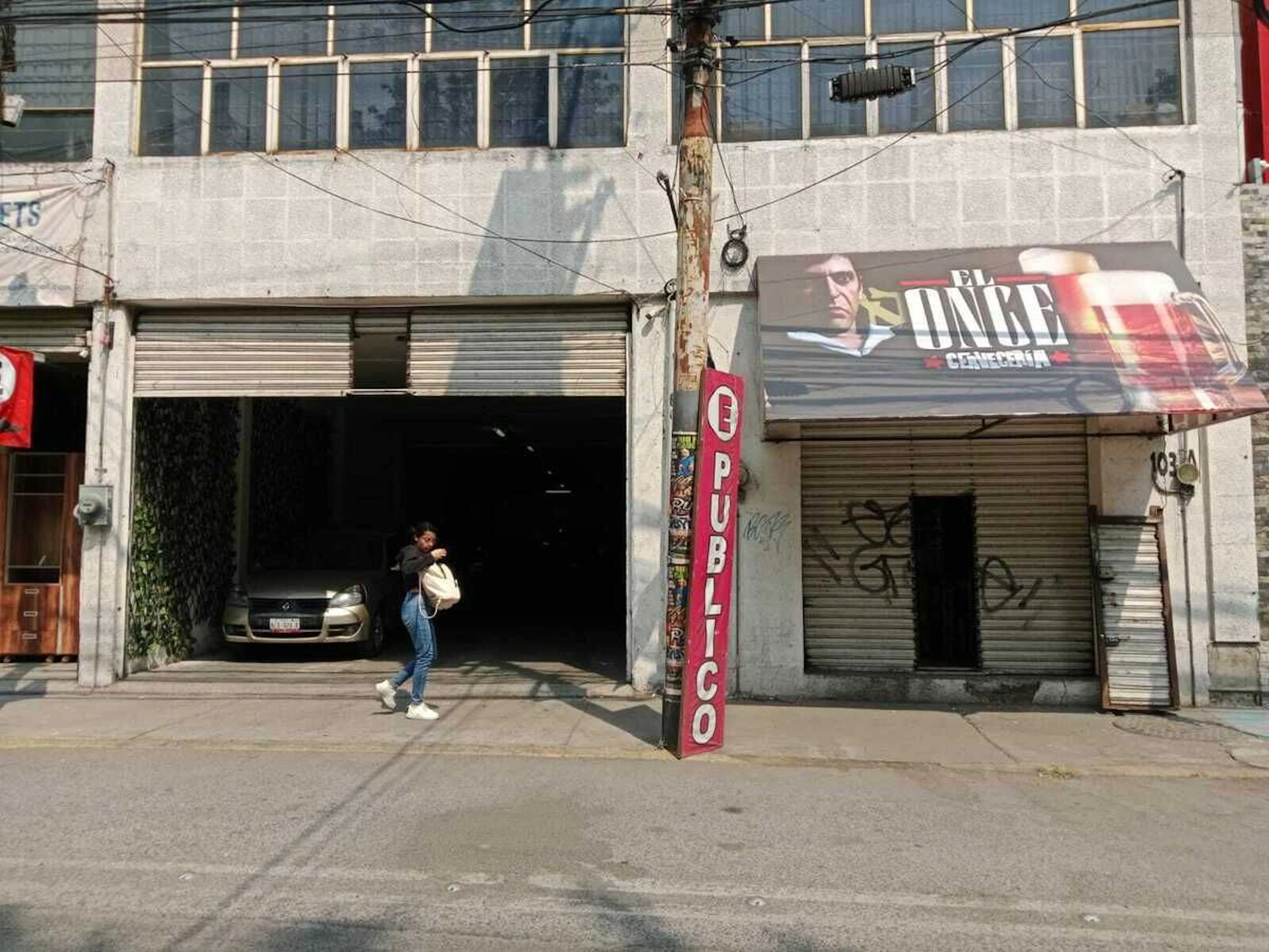 Local Comercial Spot2