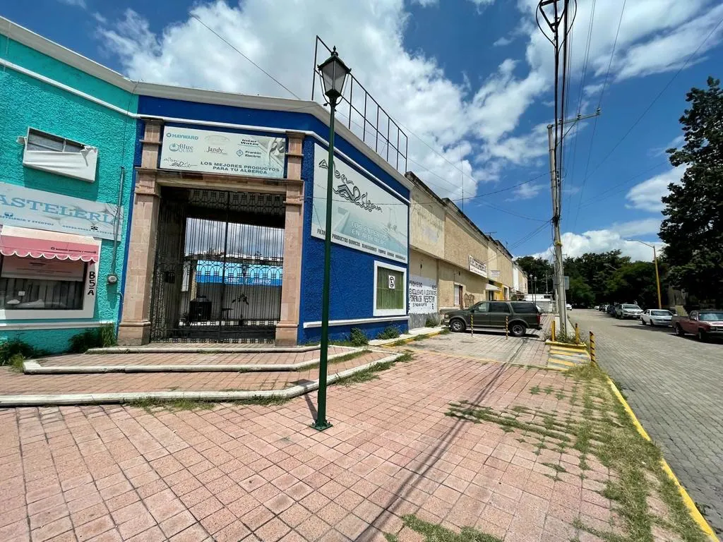 Local Comercial Spot2