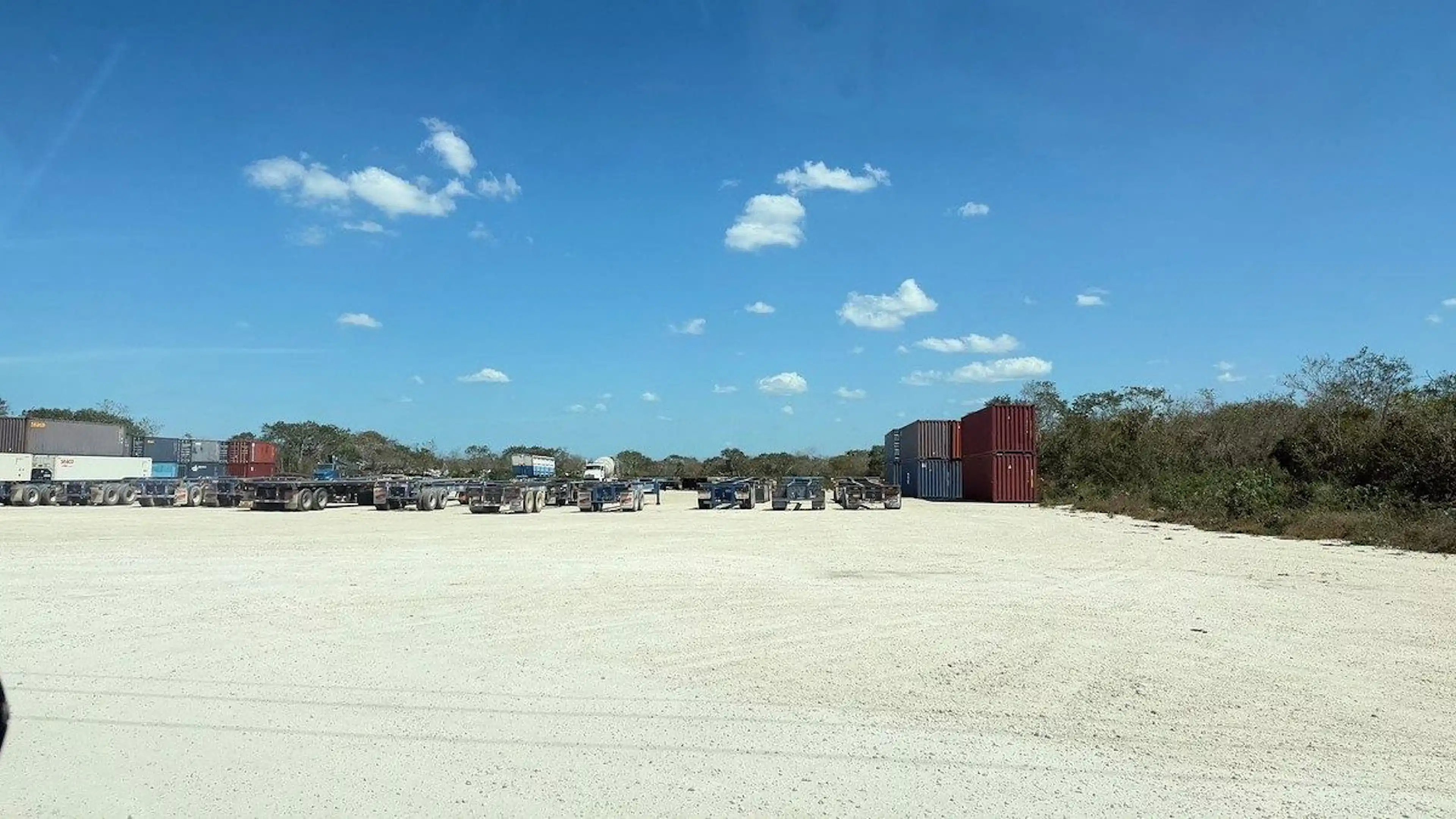 TERRENO EN VENTA O RENTA EN PARAISO