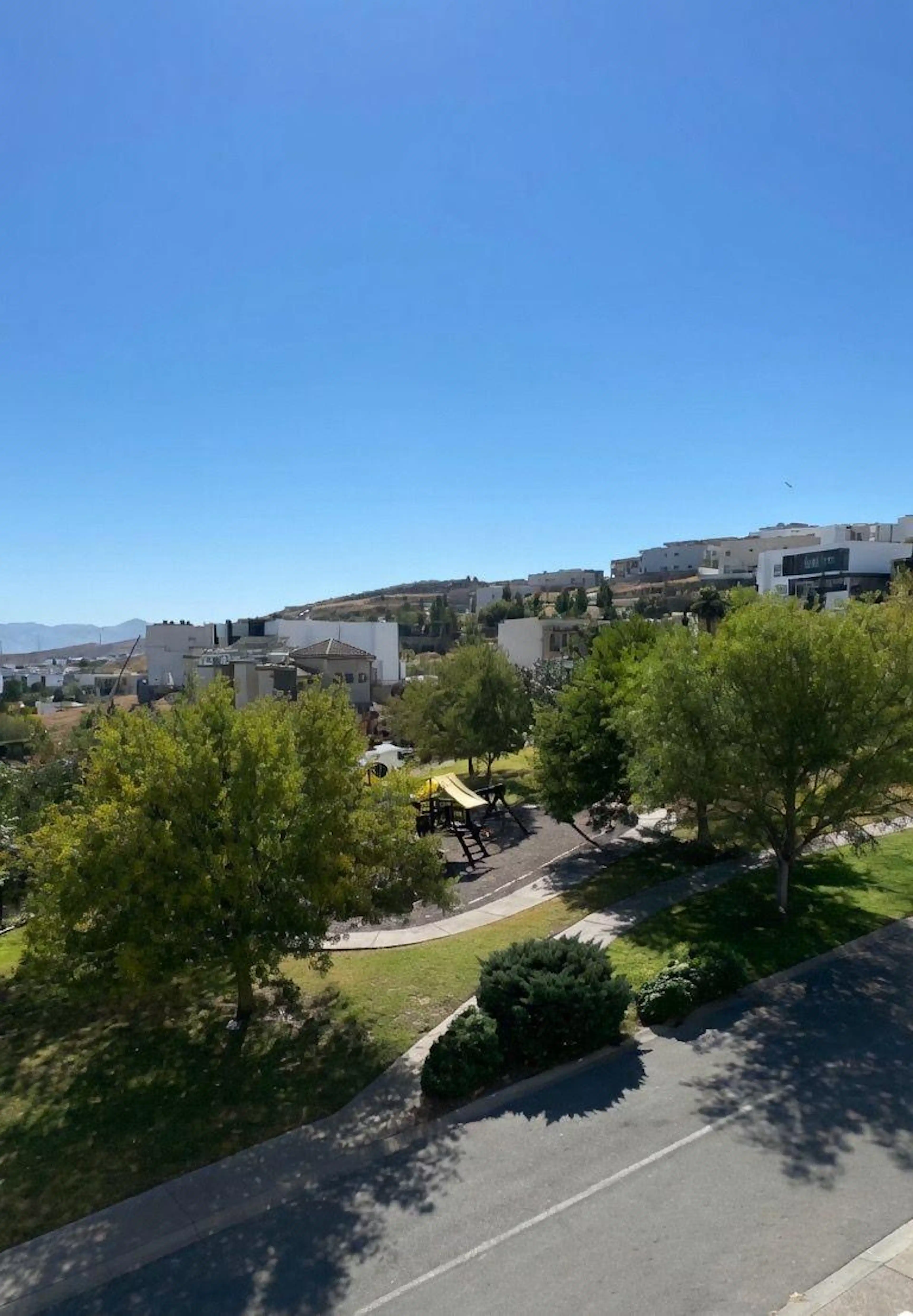 TERRENO EN VENTA EN BOSQUES DEL SAN FRANCISCO FRENTE A PARQUE