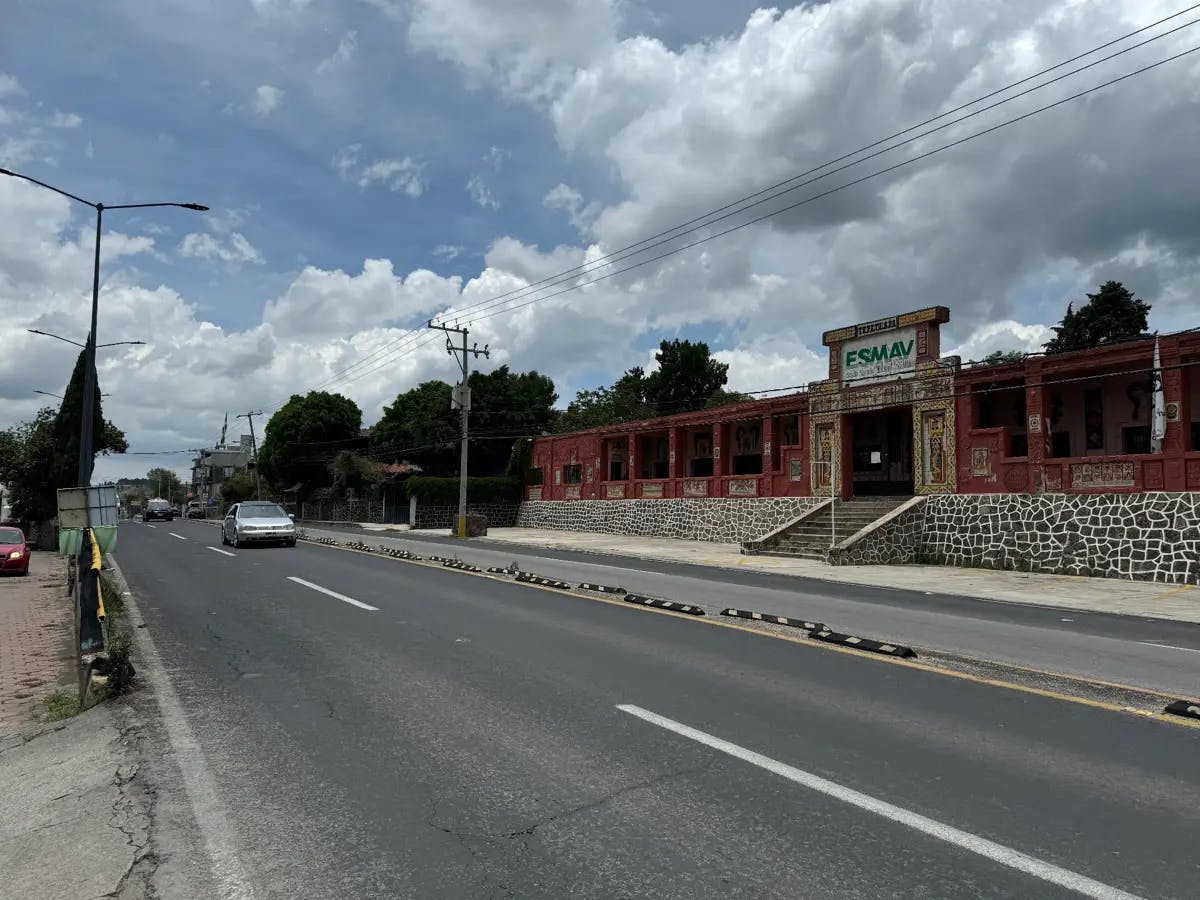 Local Comercial Spot2