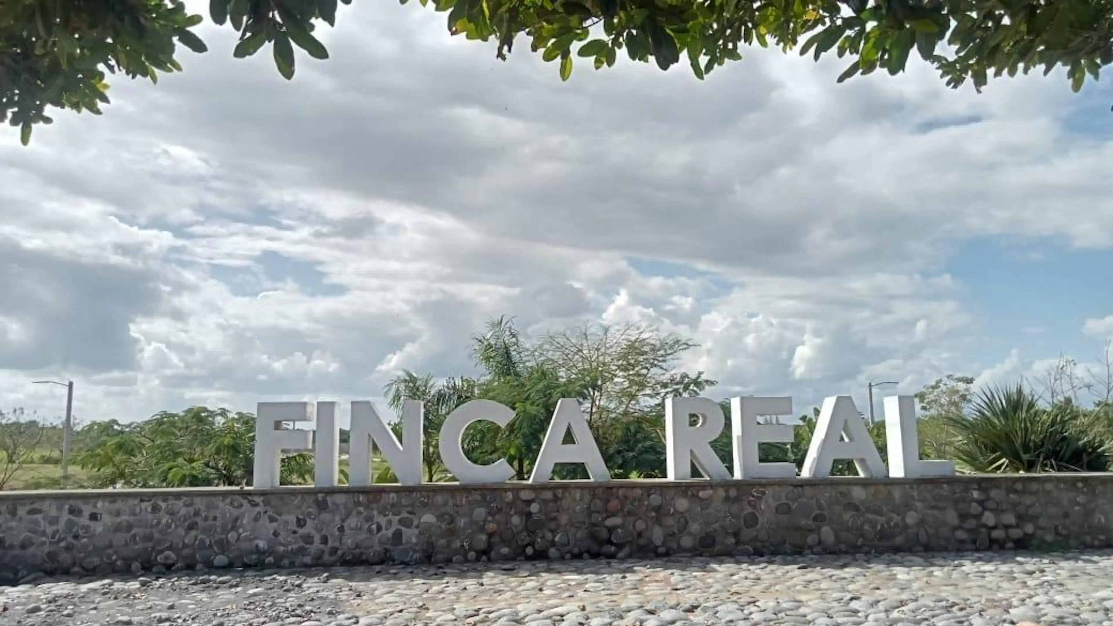 Terreno En Venta Zona Costa Esmeralda Ver Riachuelos Fracc. Finca Real Frente A Playa