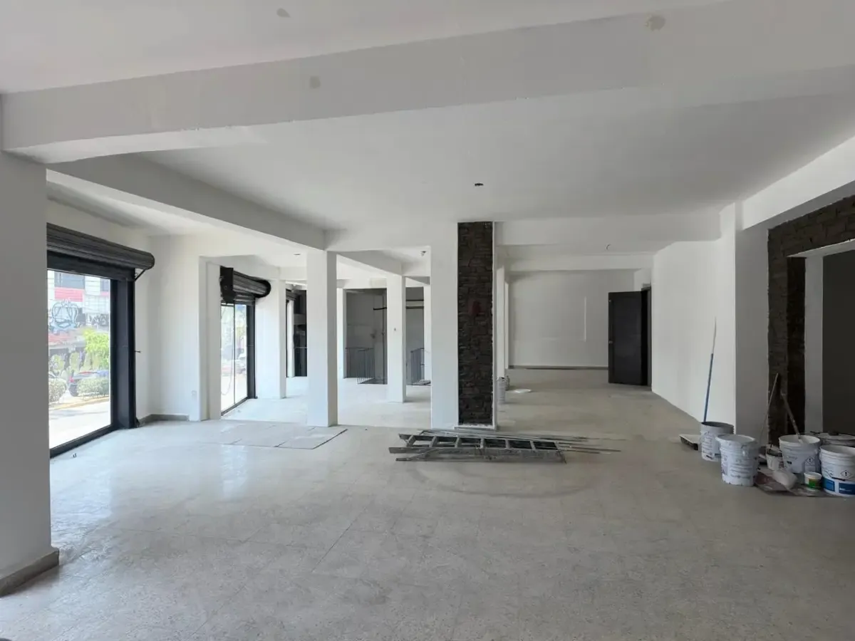 Local Comercial Spot2