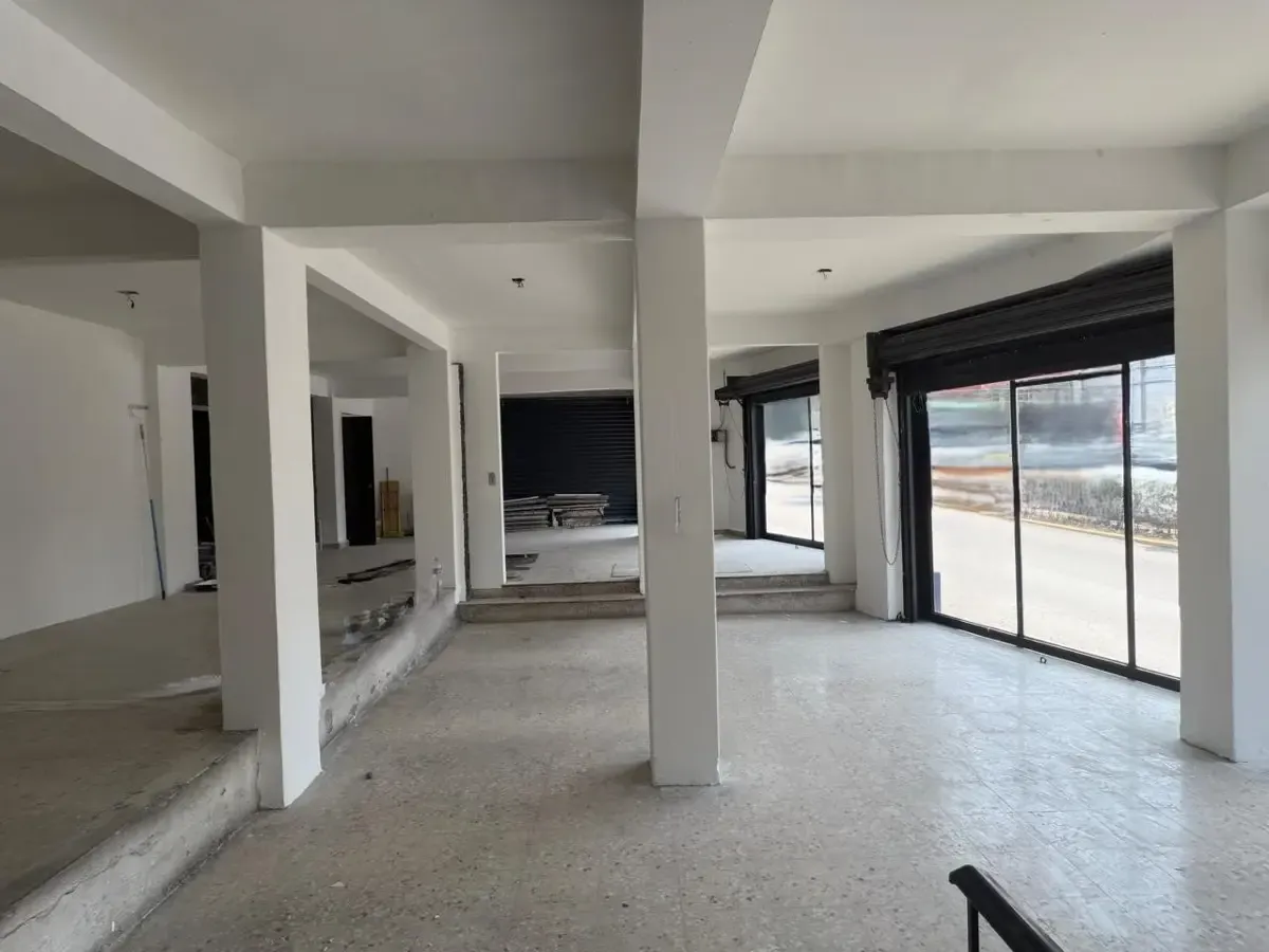 Local Comercial Spot2