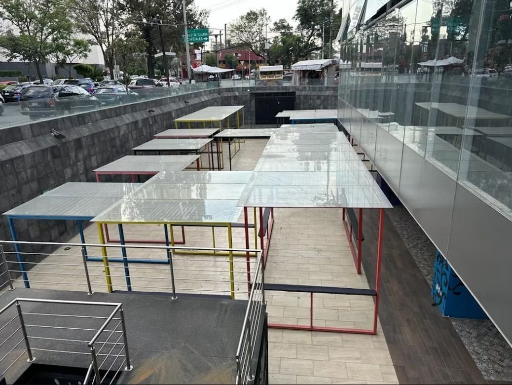 Local Comercial Spot2