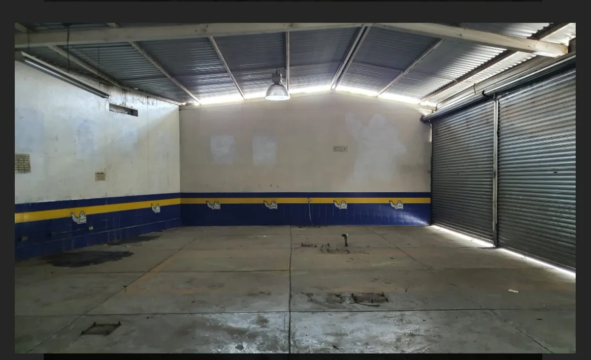 Local Comercial Spot2