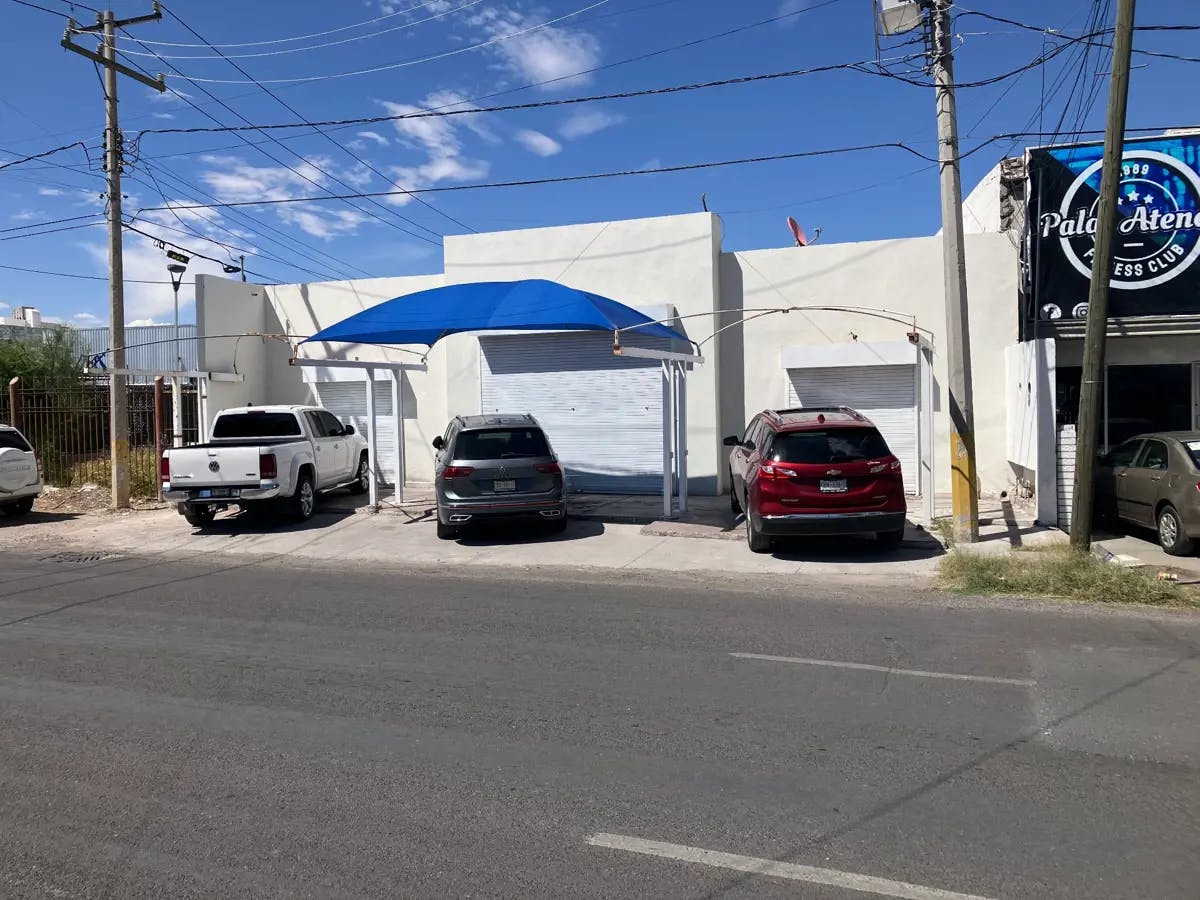 Local Comercial Spot2