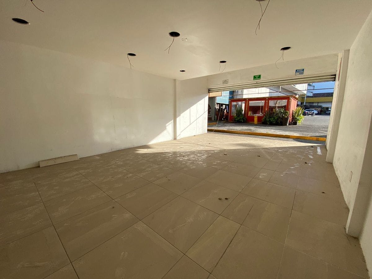 Local Comercial Spot2