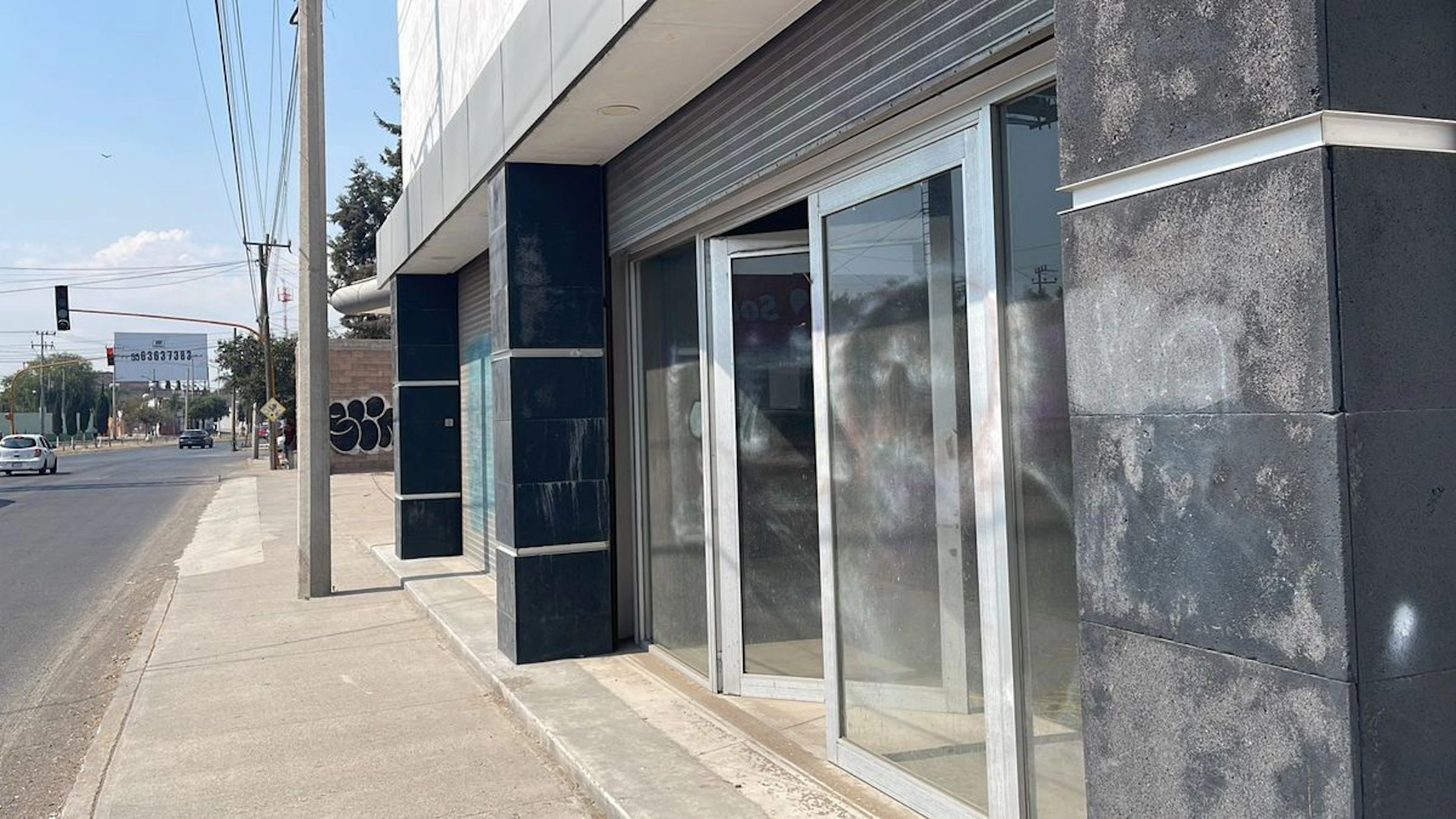 Local Comercial Spot2