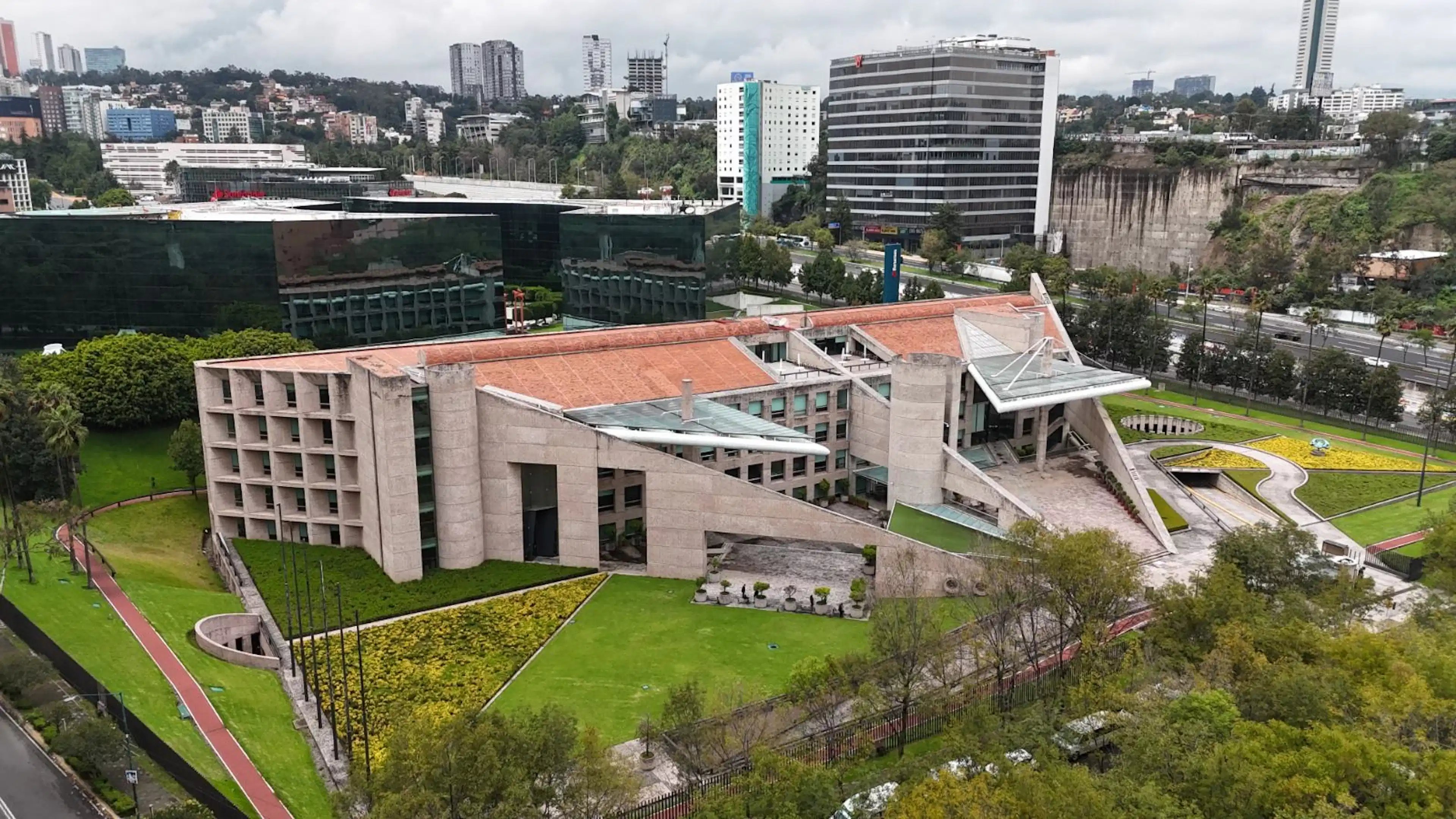 Santa Fe, Reforma 700