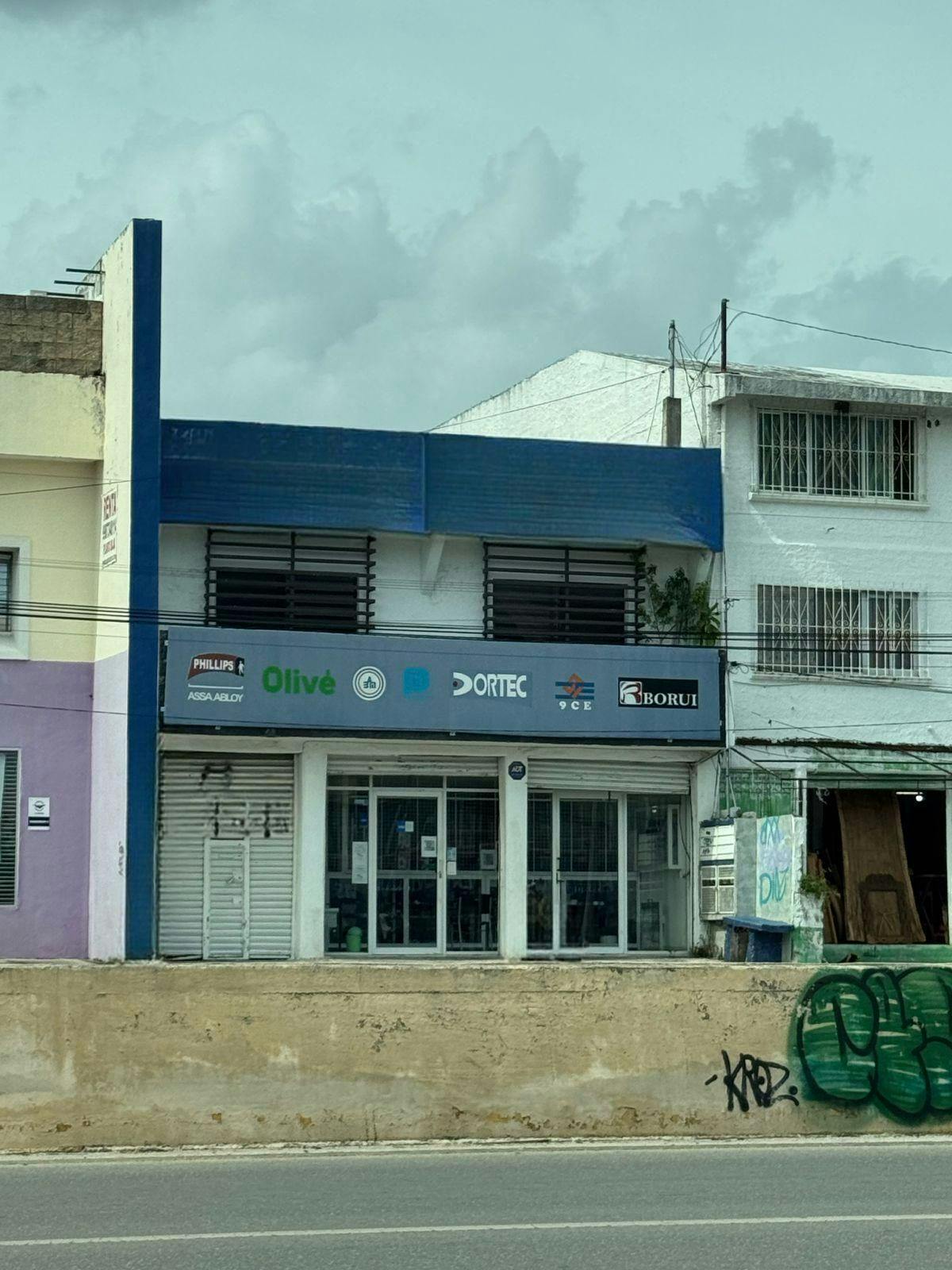 Local Comercial Spot2