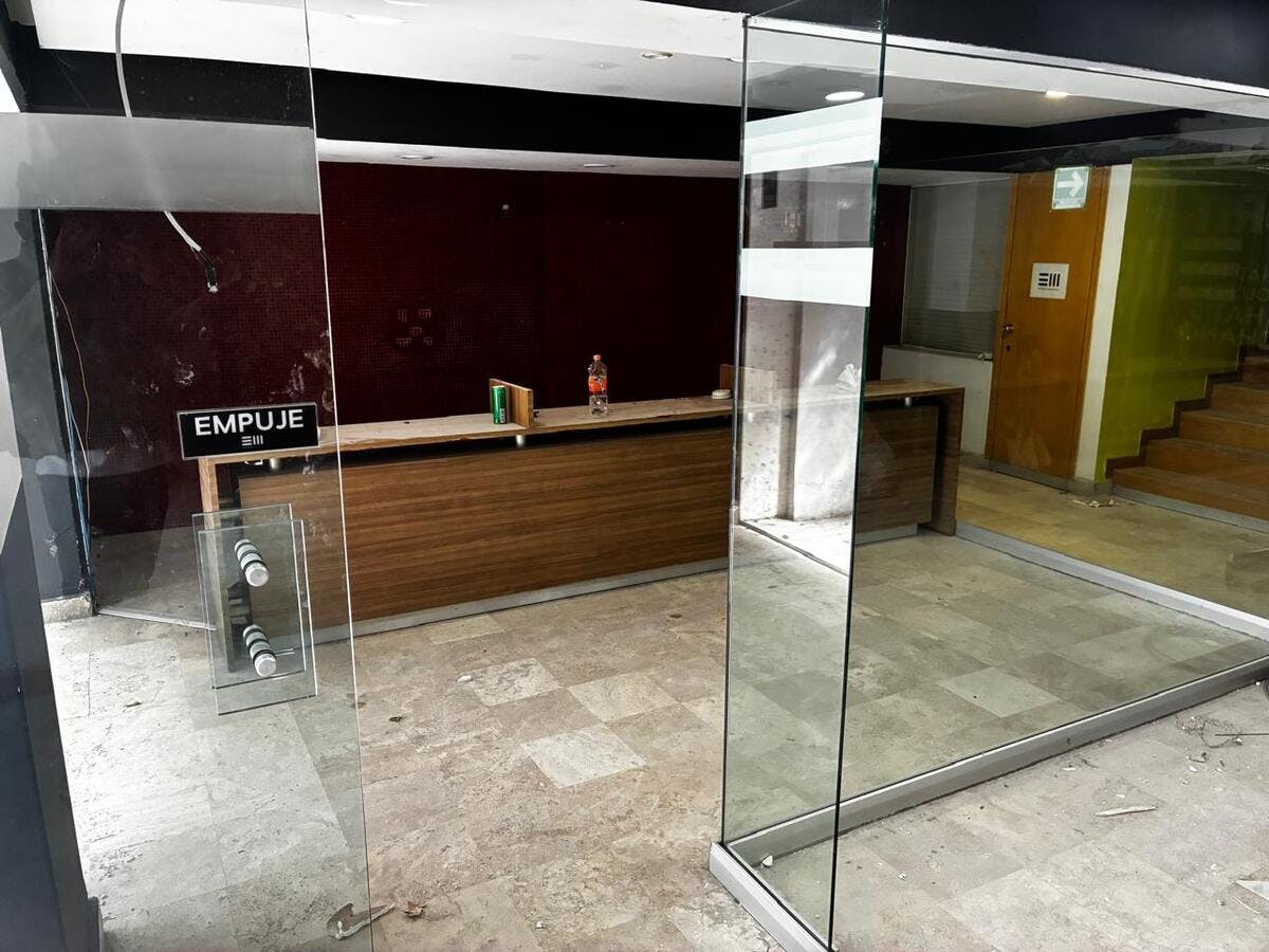 Local Comercial Spot2