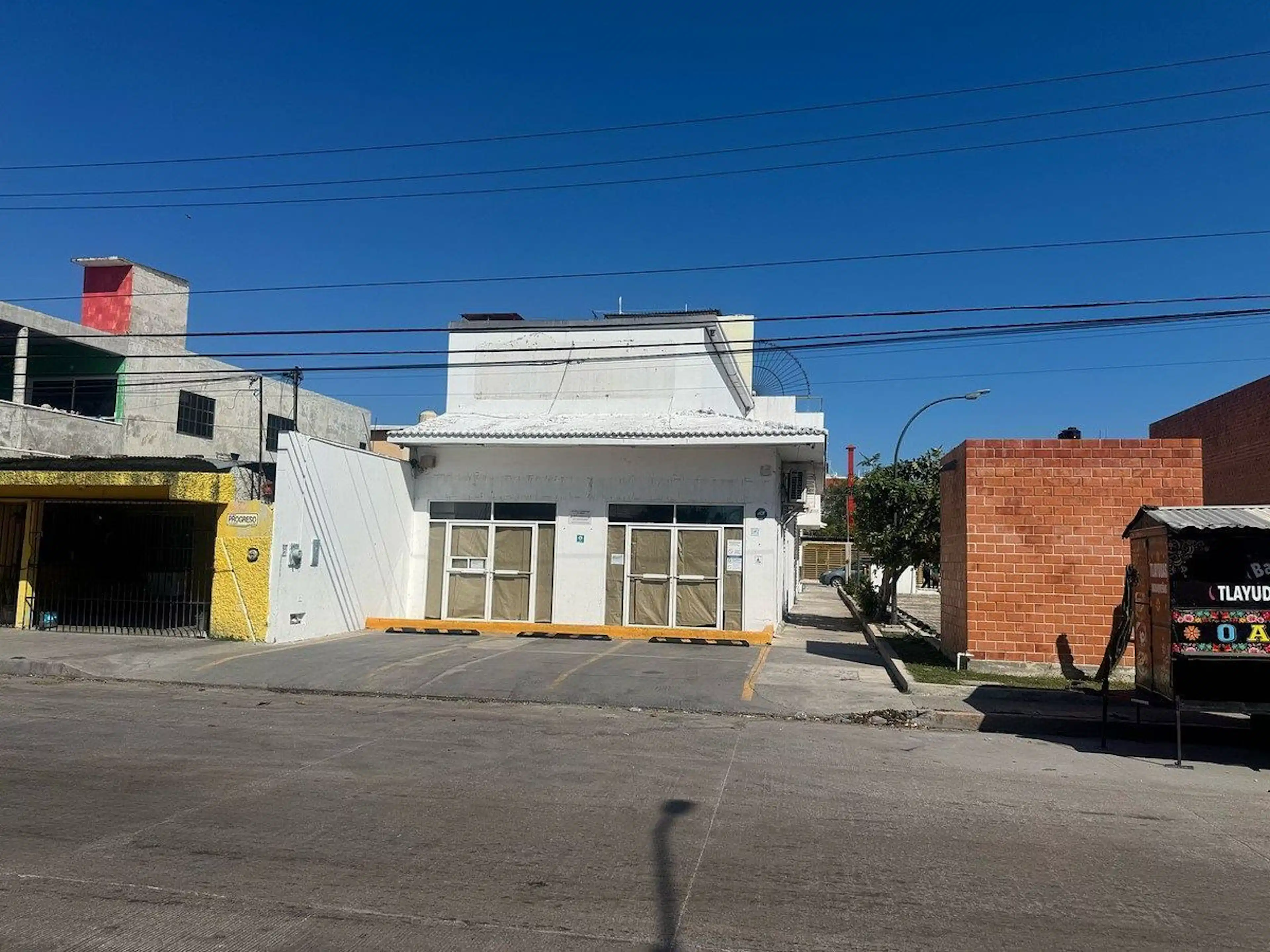 Av. Puerto Progreso 77