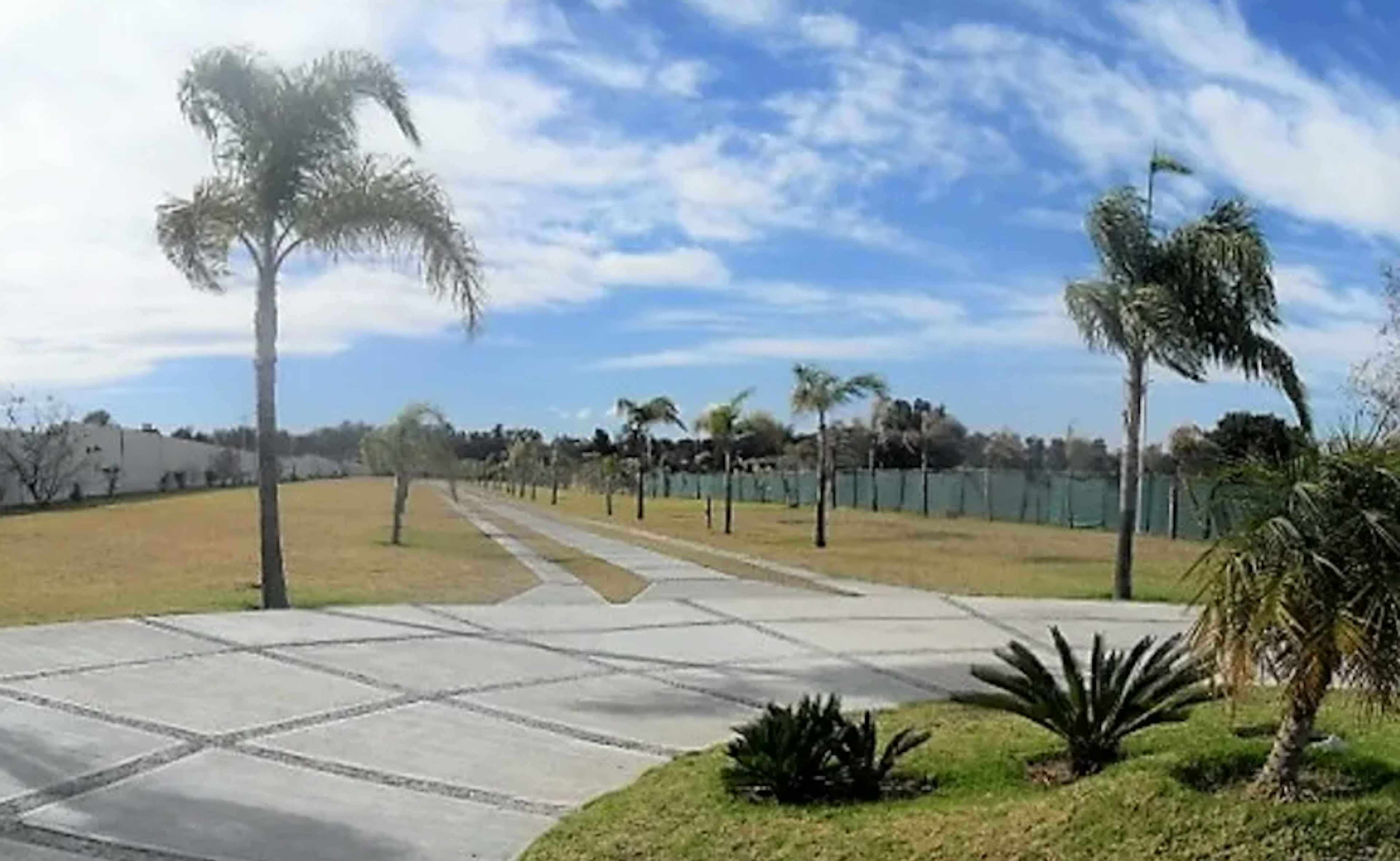 Avenida Naciones Unidas 8000