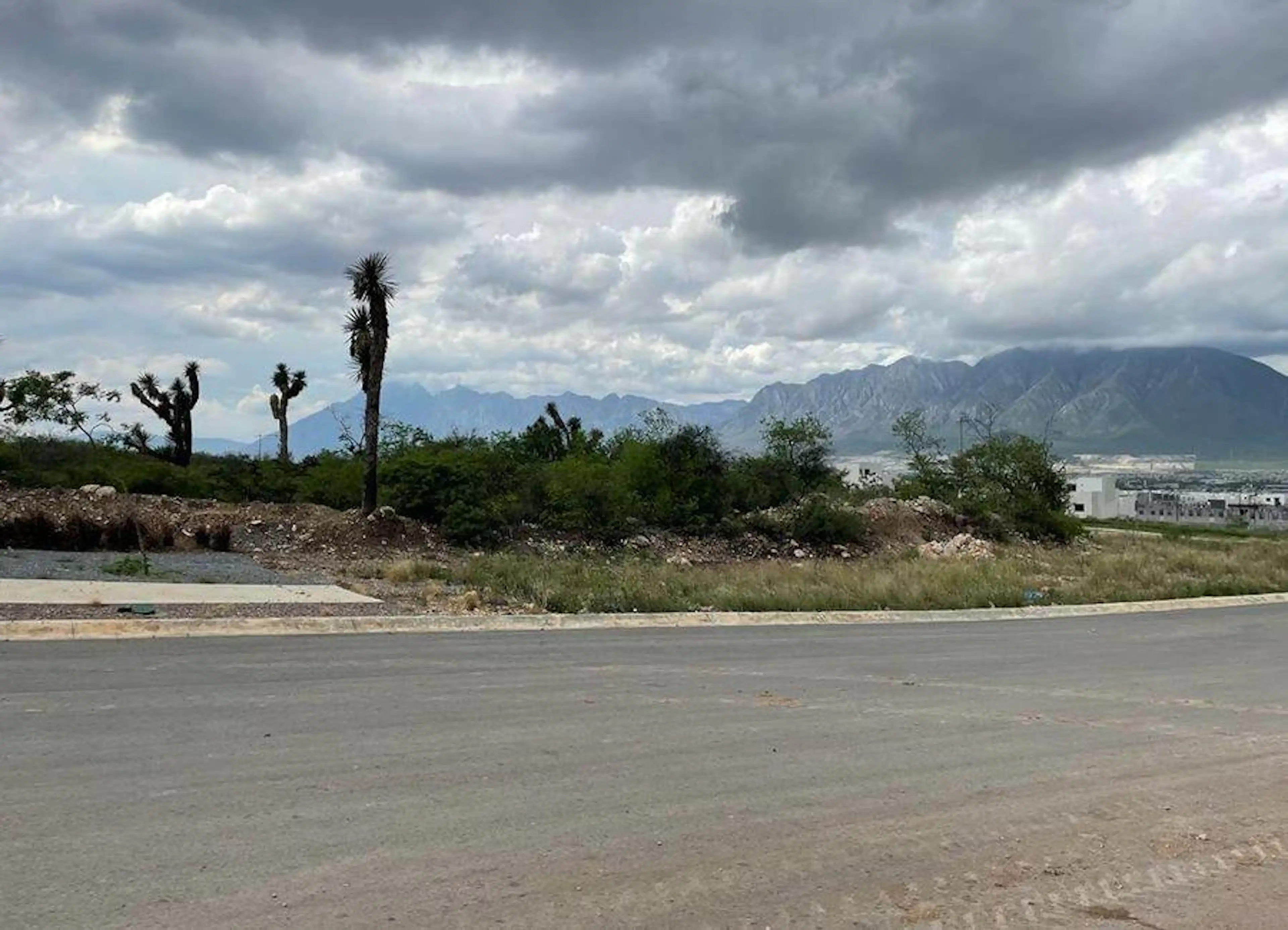 Terreno en  dominio cumbres