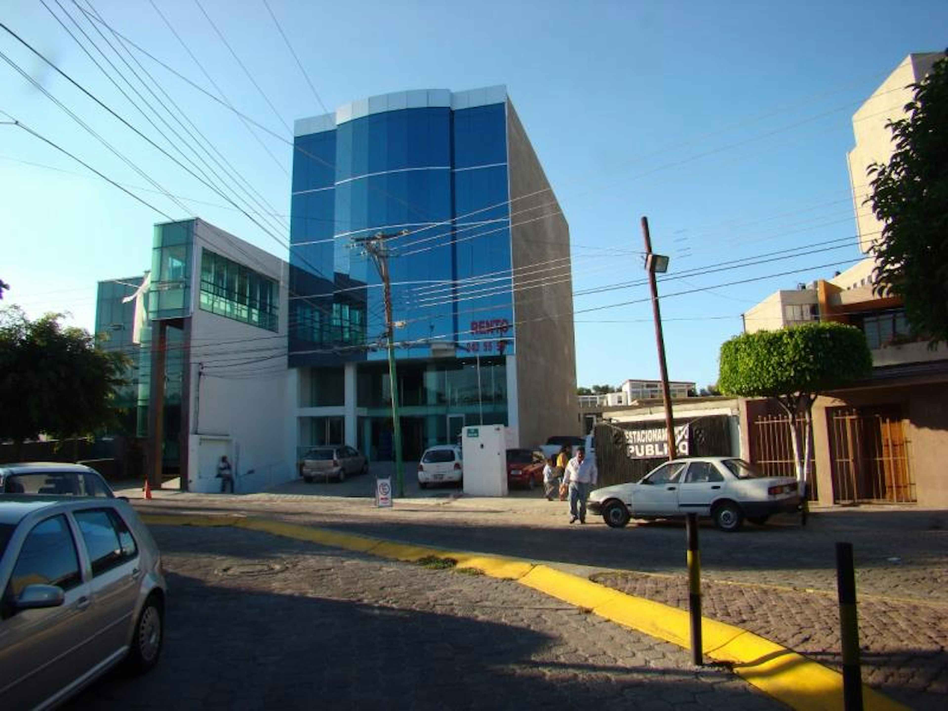 Av. Paseo Del Prado 112