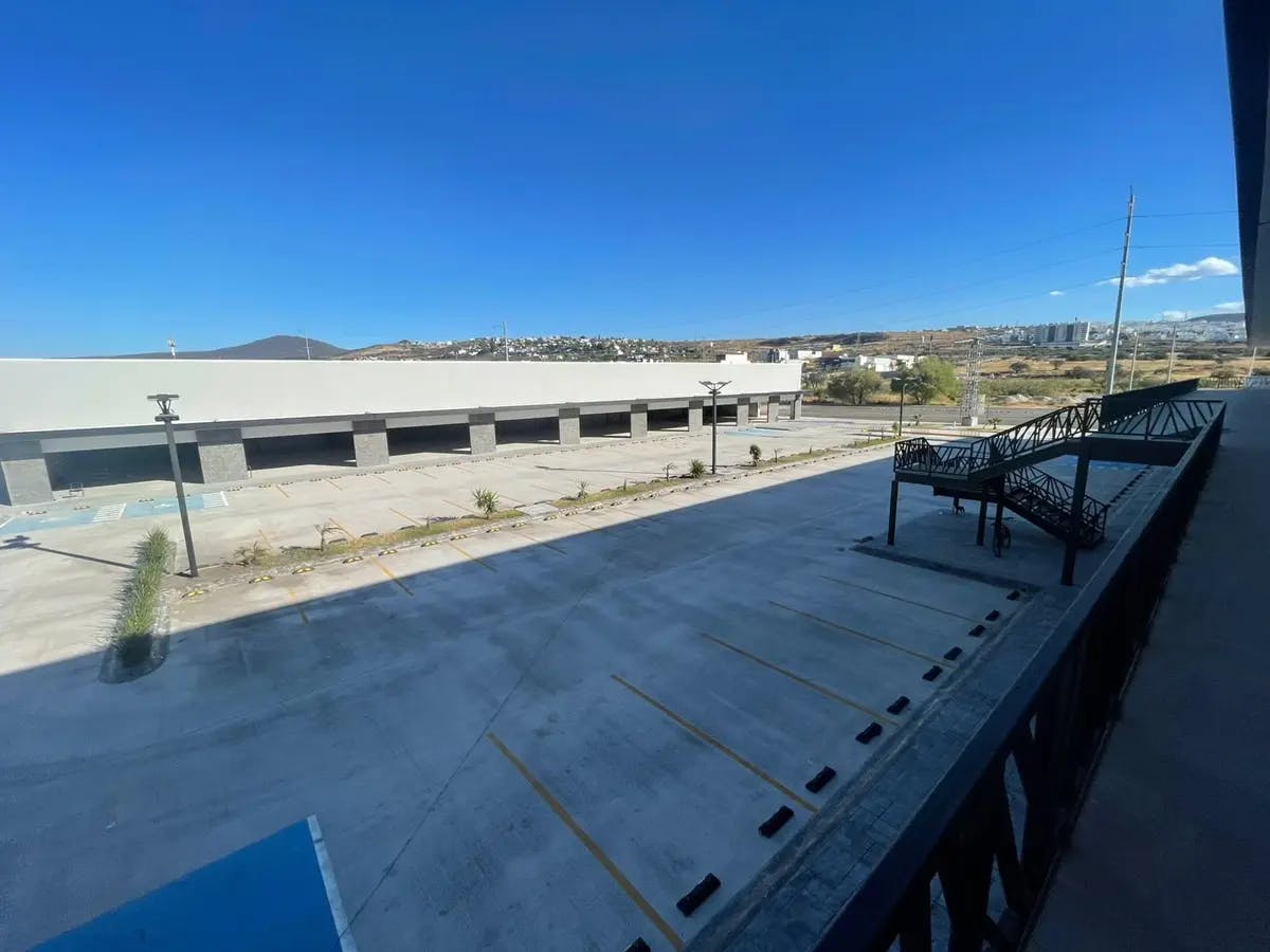 Local Comercial Spot2