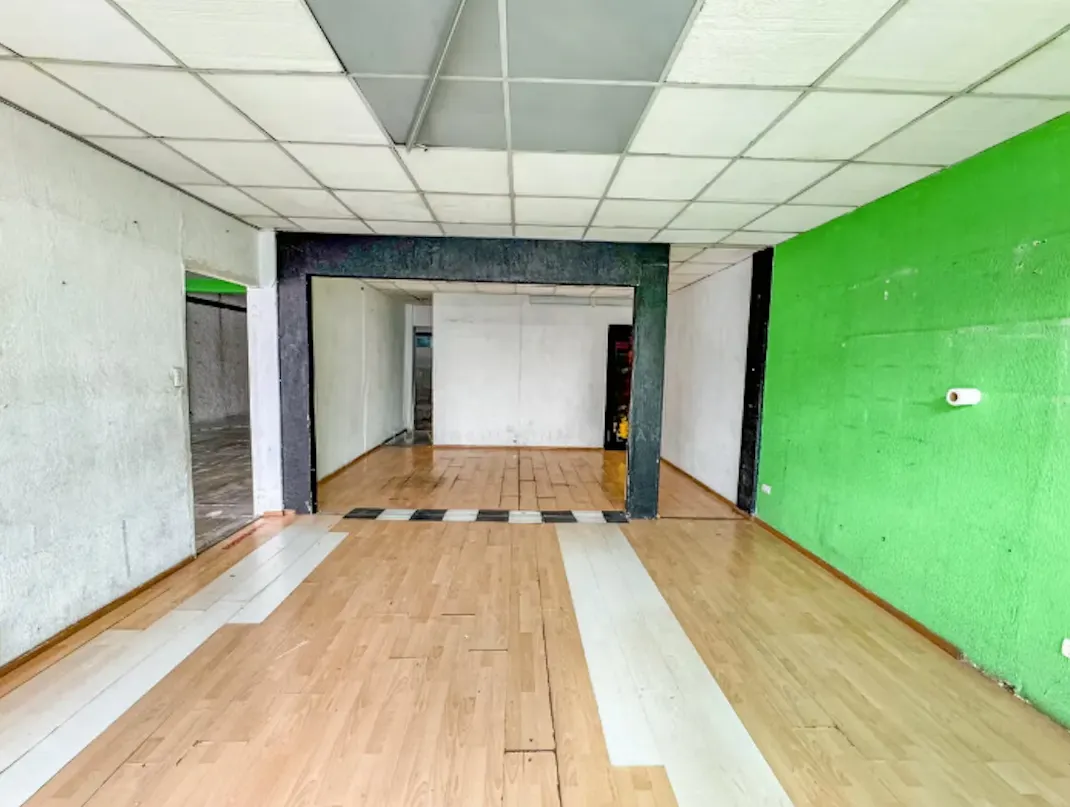 Local Comercial Spot2
