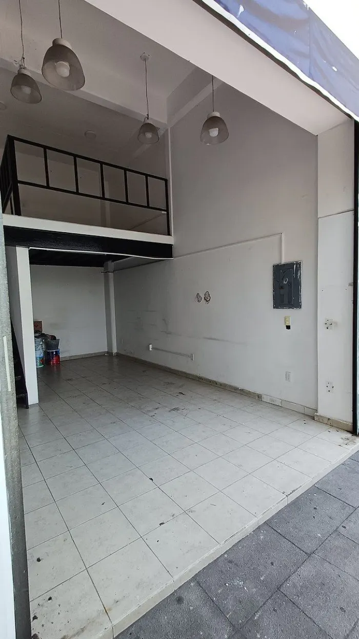 Local Comercial Spot2