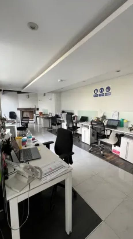 Local Comercial Spot2