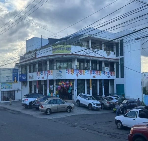 Local Comercial Spot2