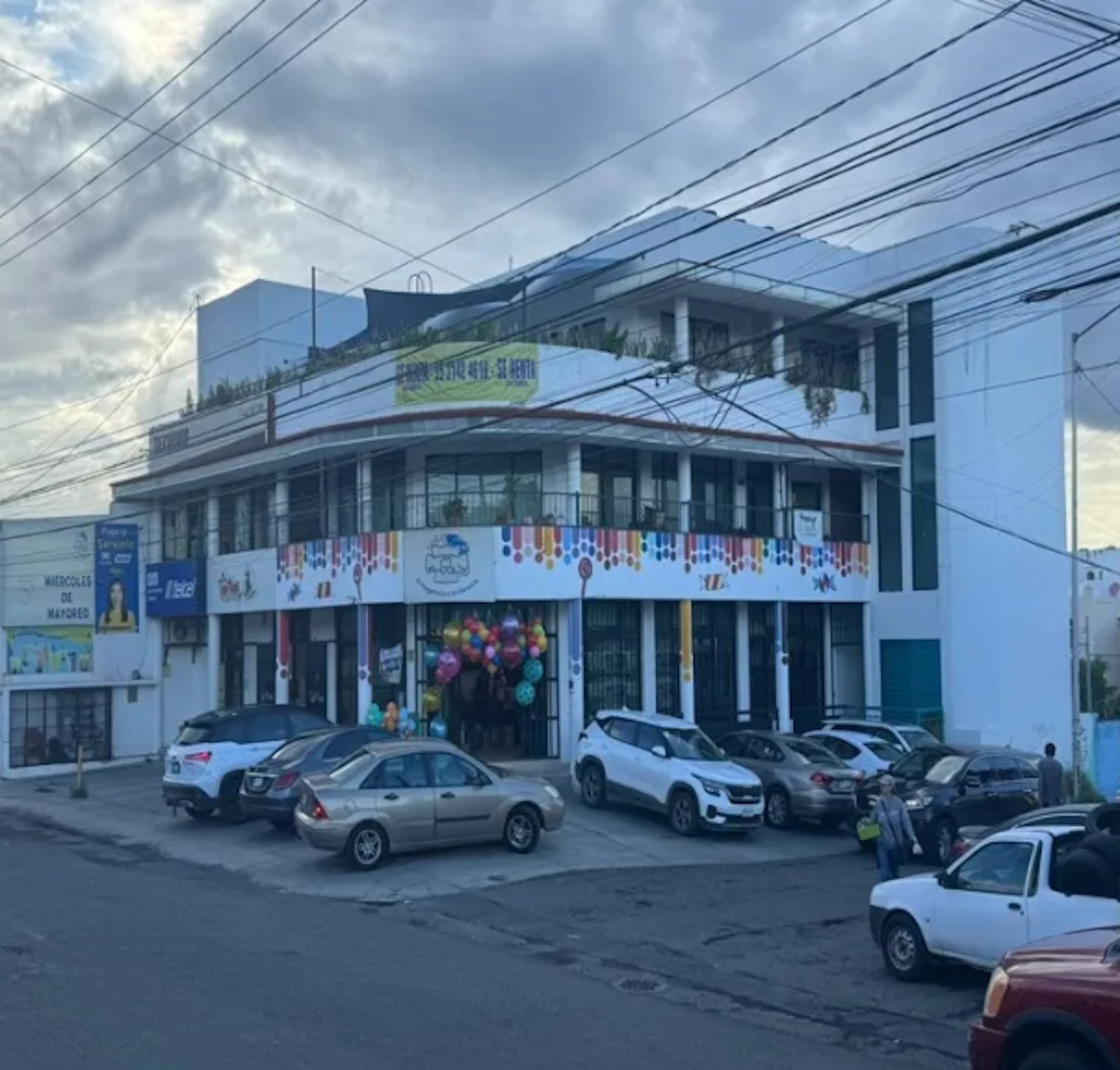 Local Comercial Spot2