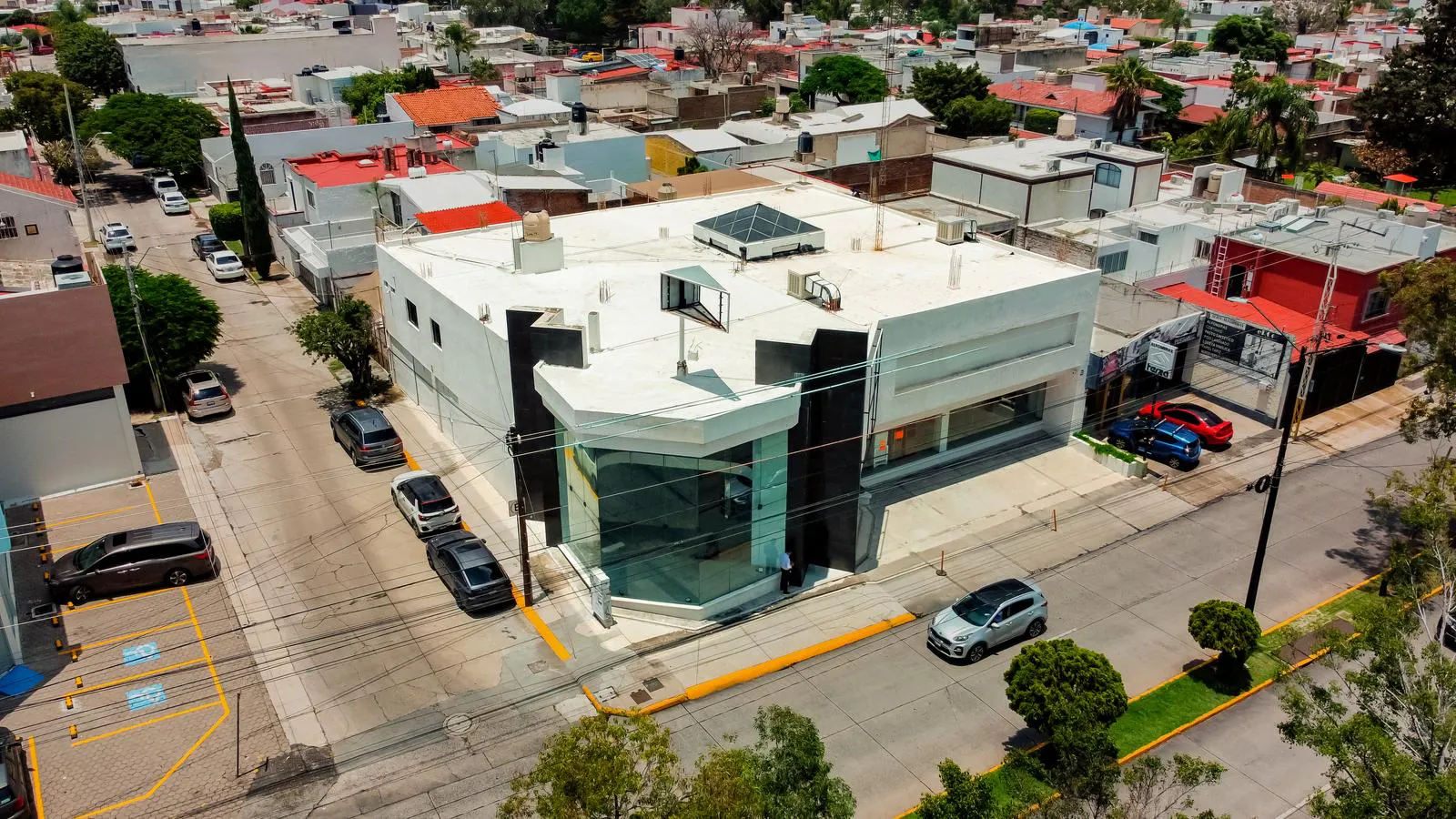 Local Comercial Spot2
