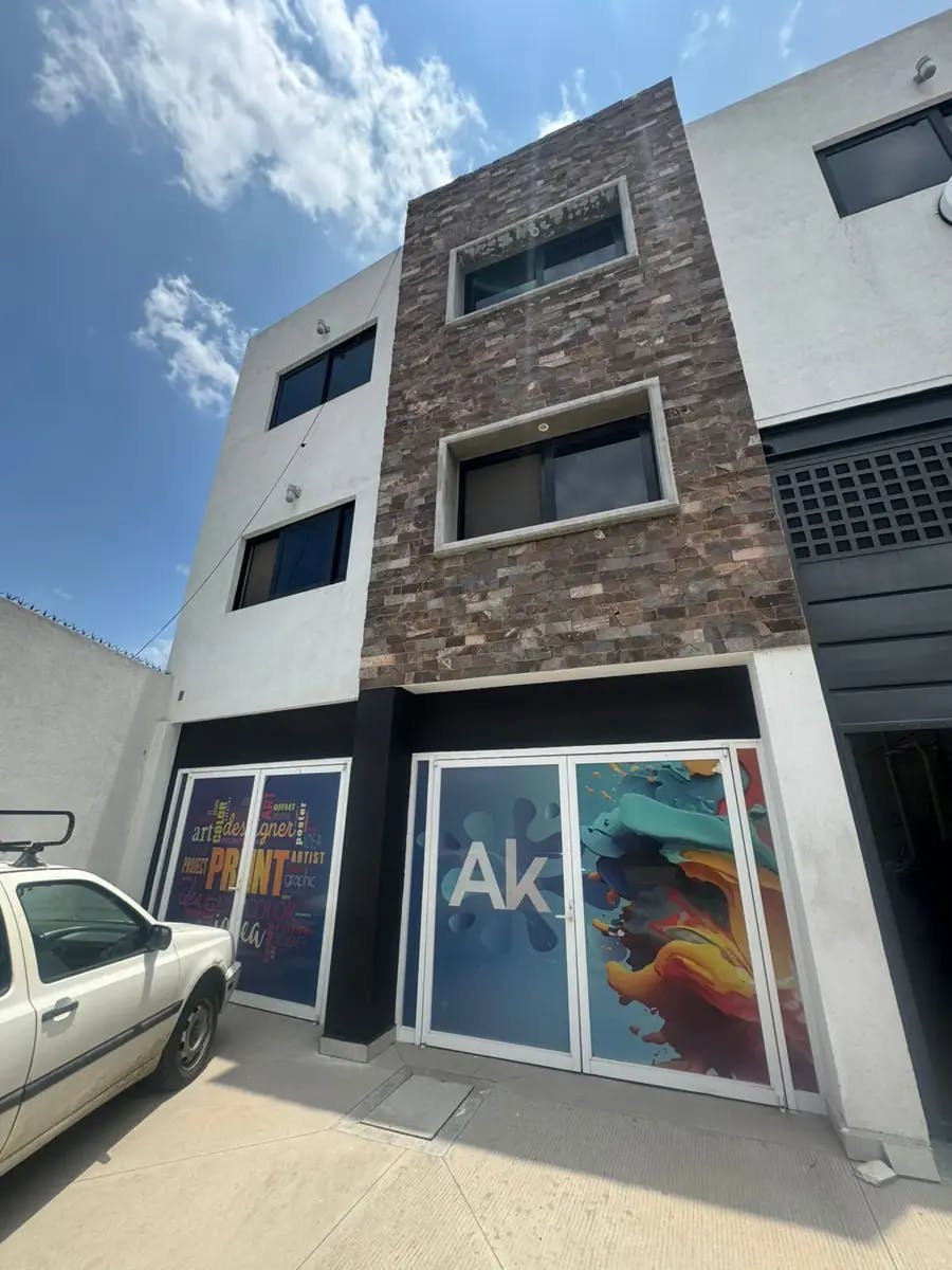 Local Comercial Spot2