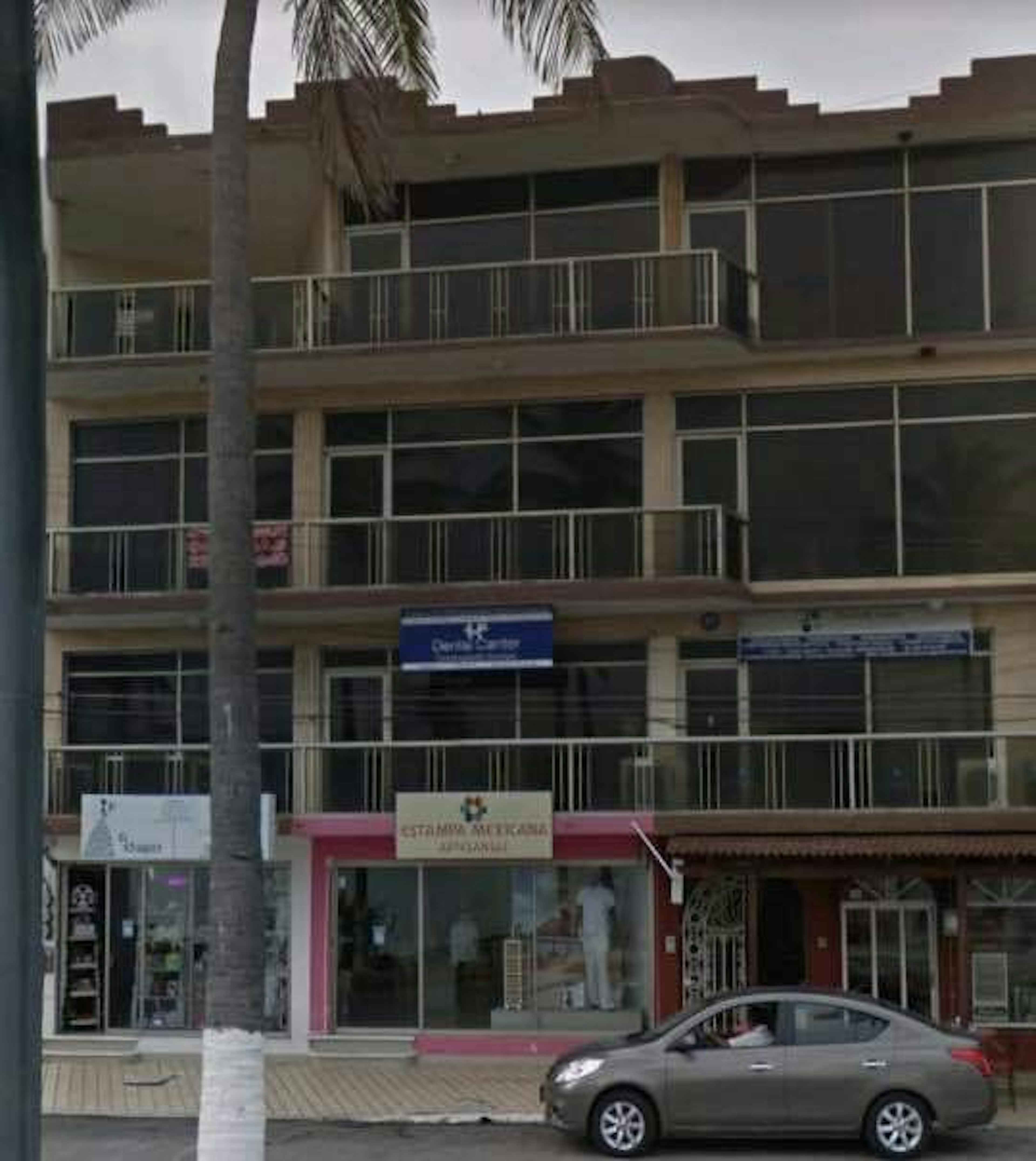 Calzada Simón Bolívar 594