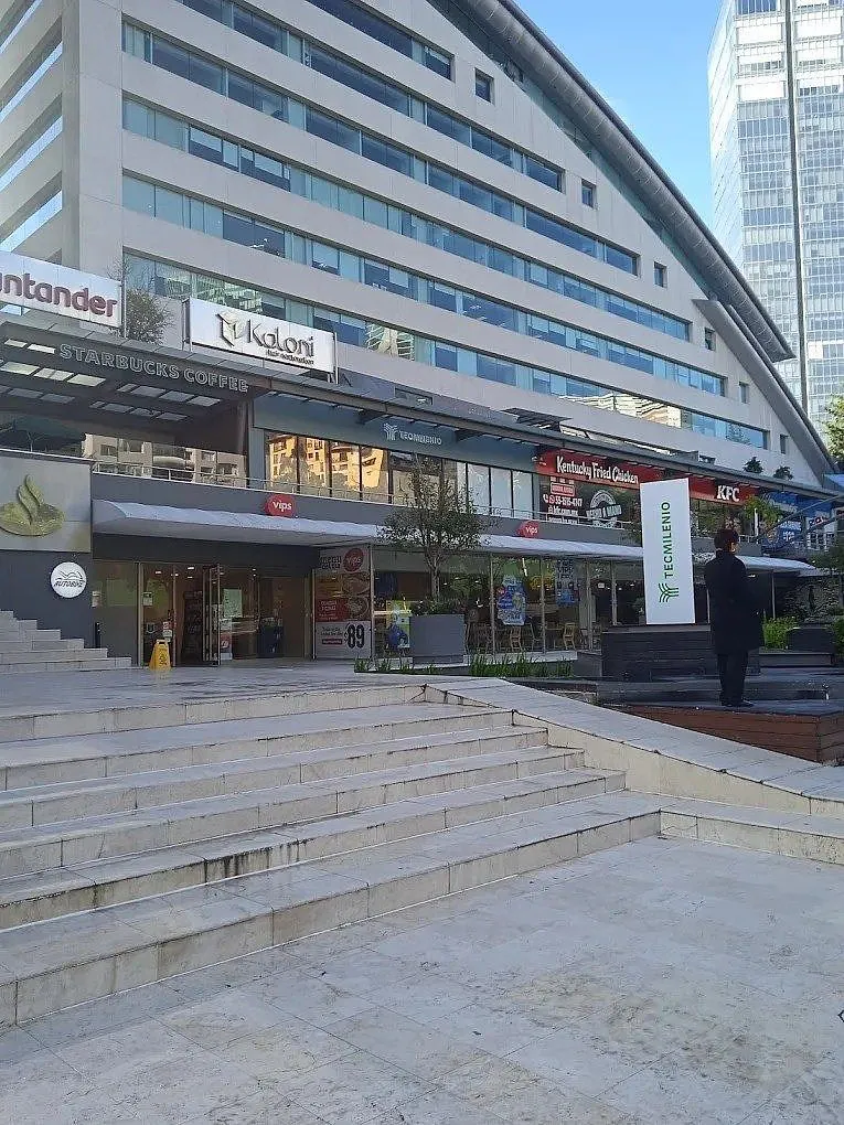 Local Comercial Spot2