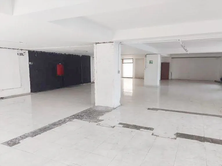 Local Comercial Spot2