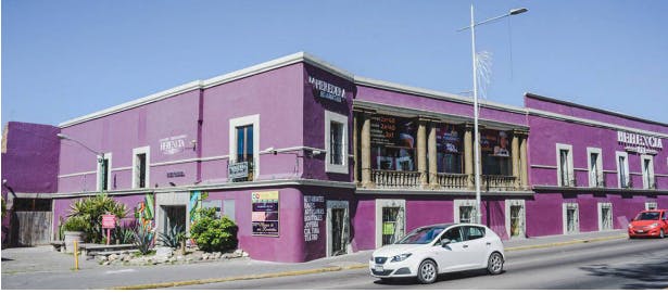 Local Comercial Spot2