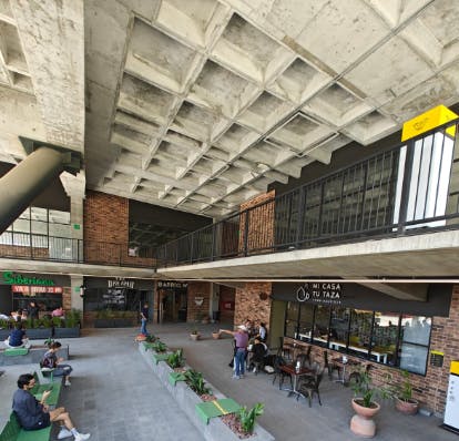 Local Comercial Spot2