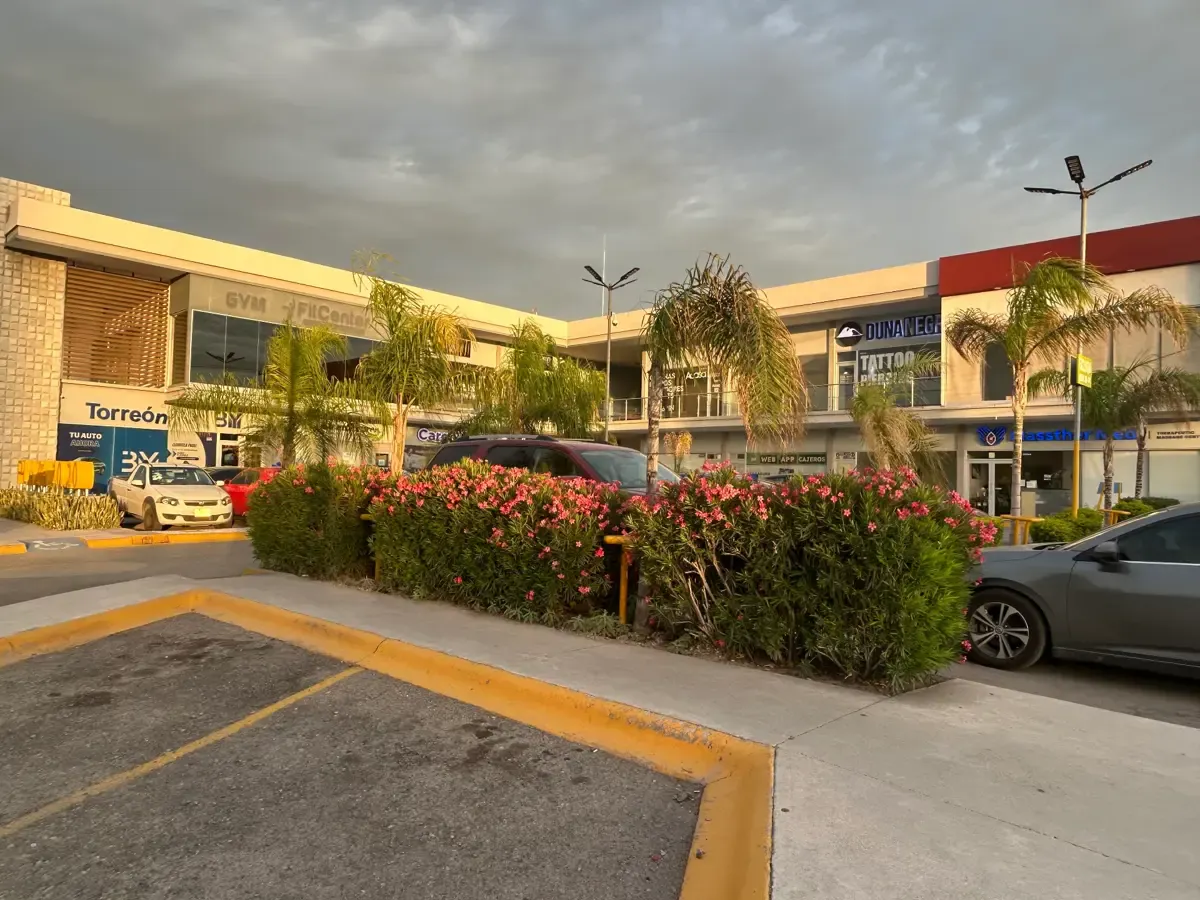 Local Comercial Spot2