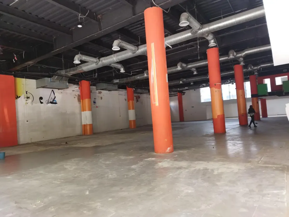 Local Comercial Spot2