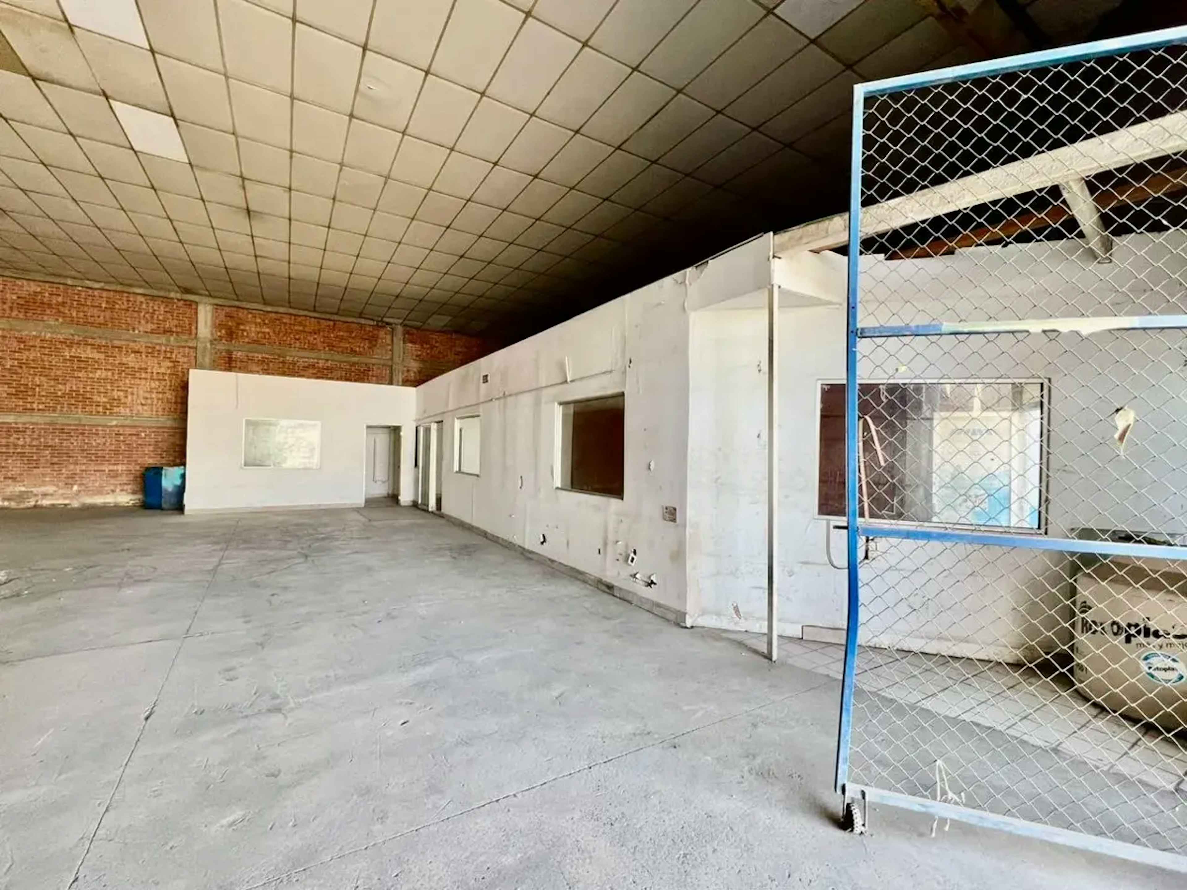 Rodriguez Traina Y Blvd. Revolucion 6000