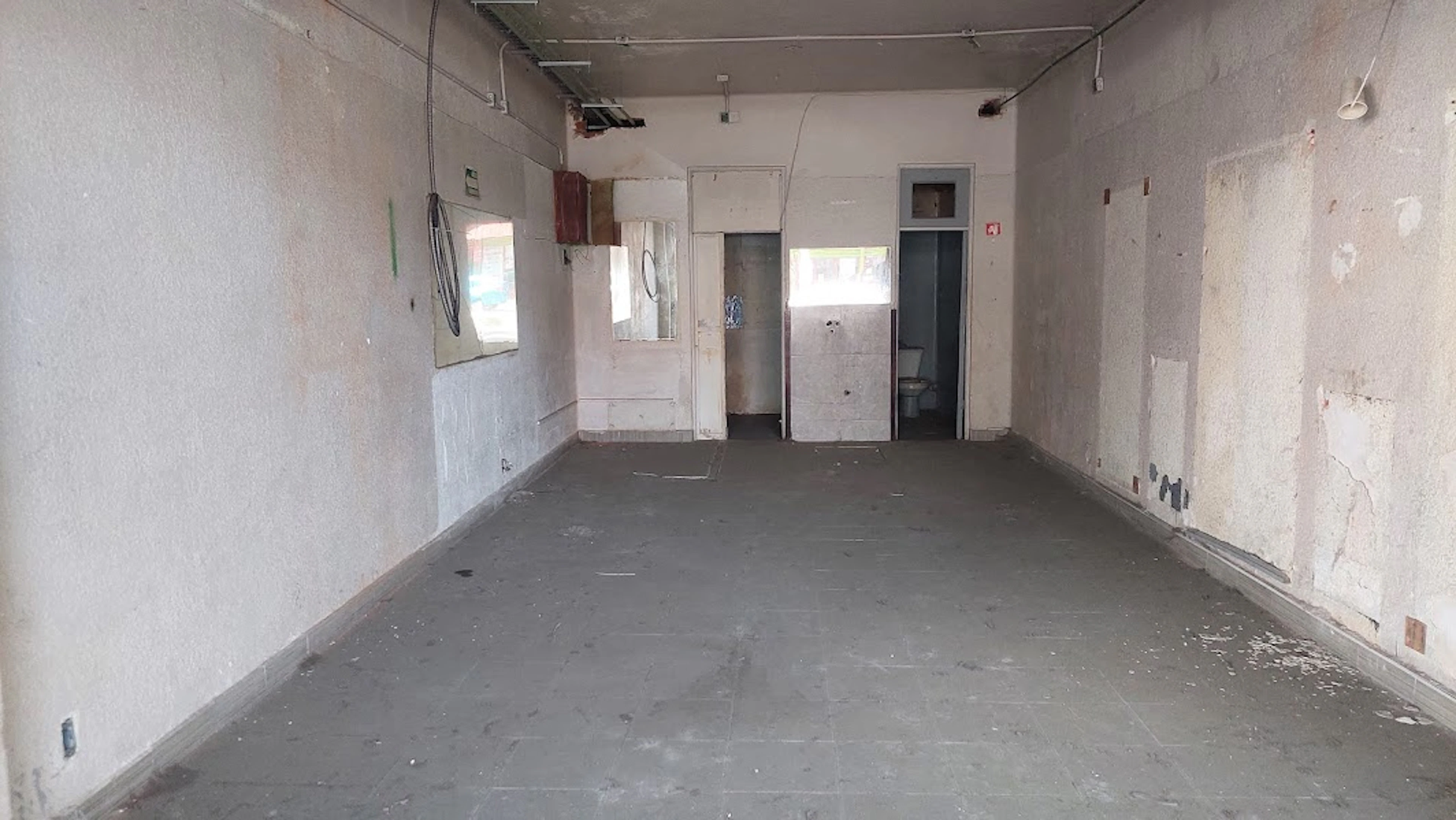 Local Comercial Spot2