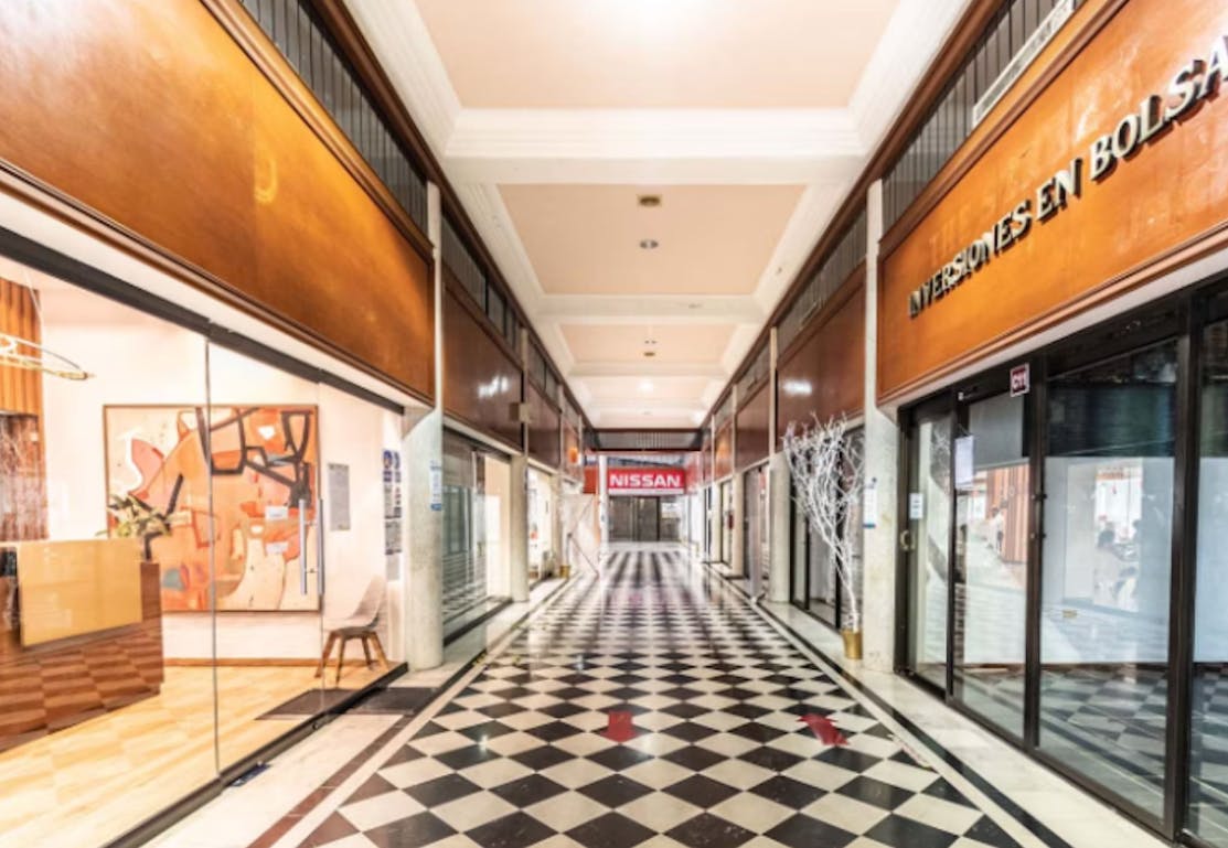 Local Comercial Spot2