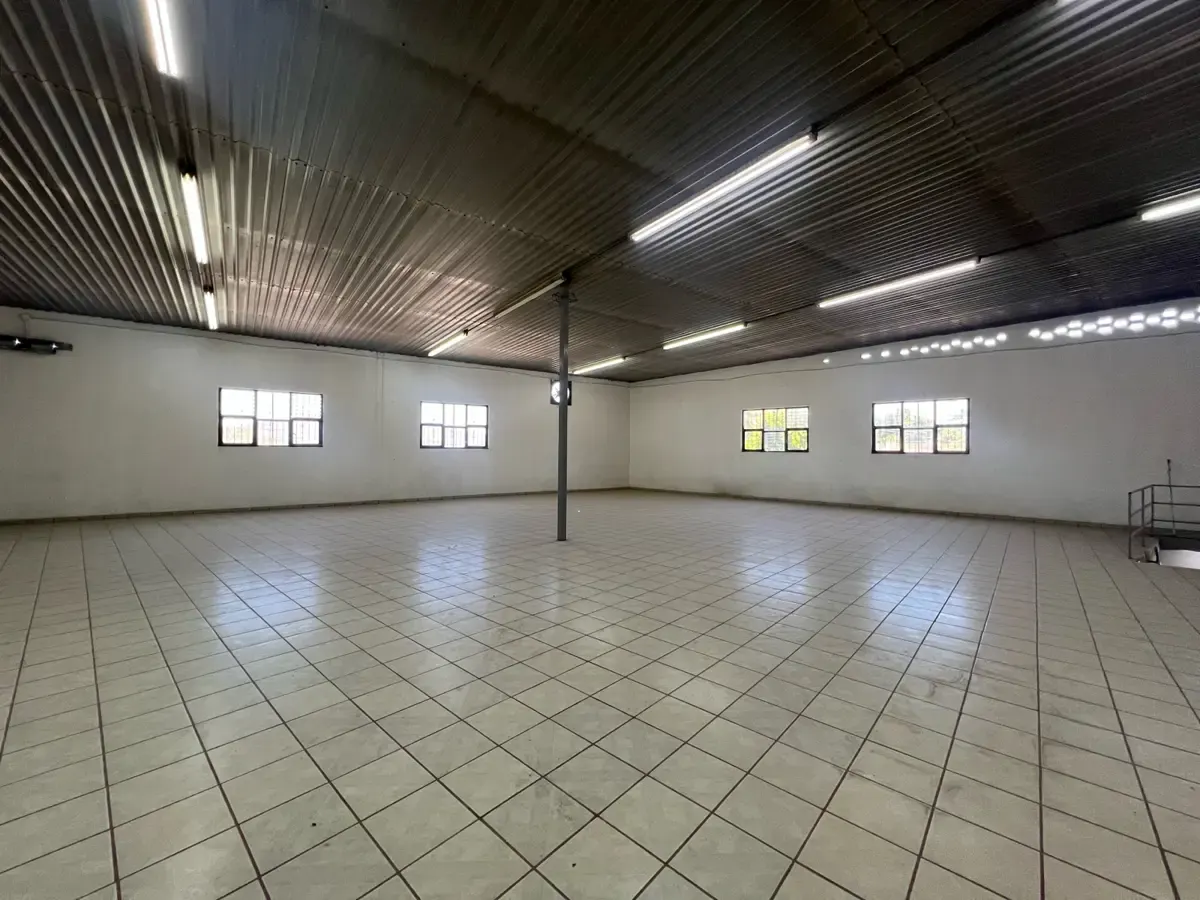 Local Comercial Spot2