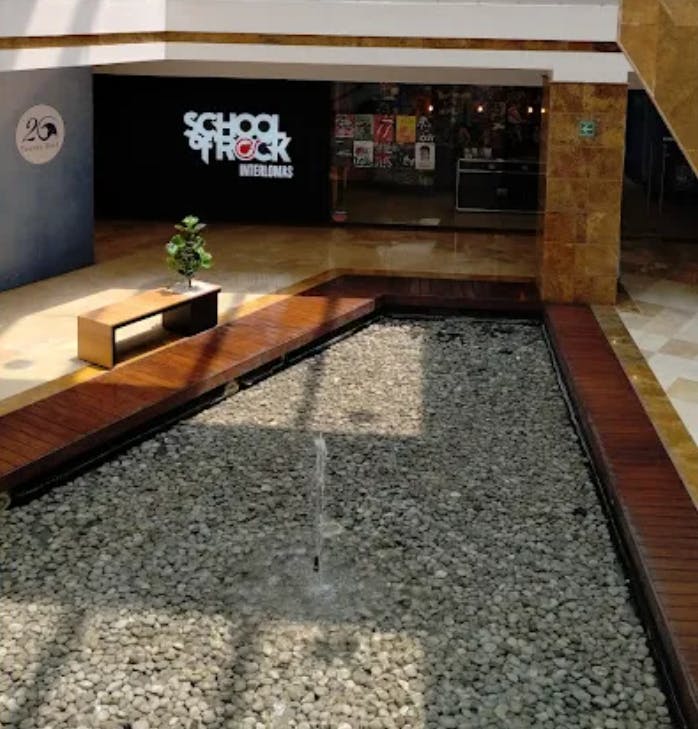 Local Comercial Spot2