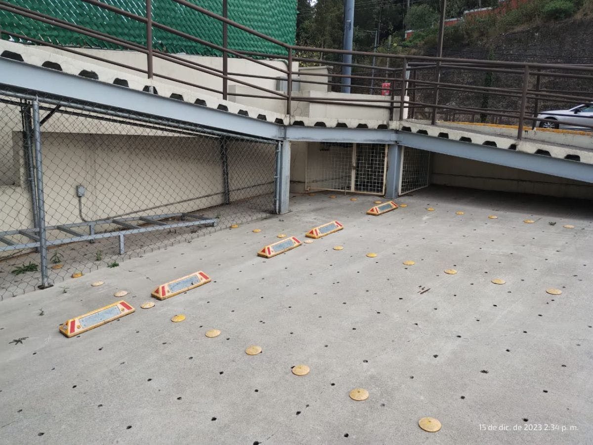 Local Comercial Spot2